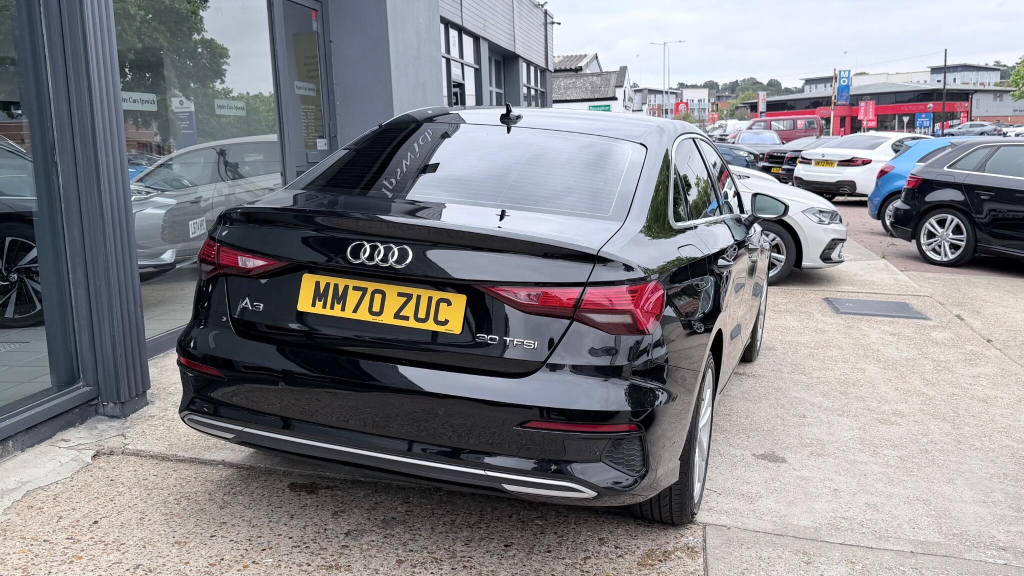 Audi A3 view 4
