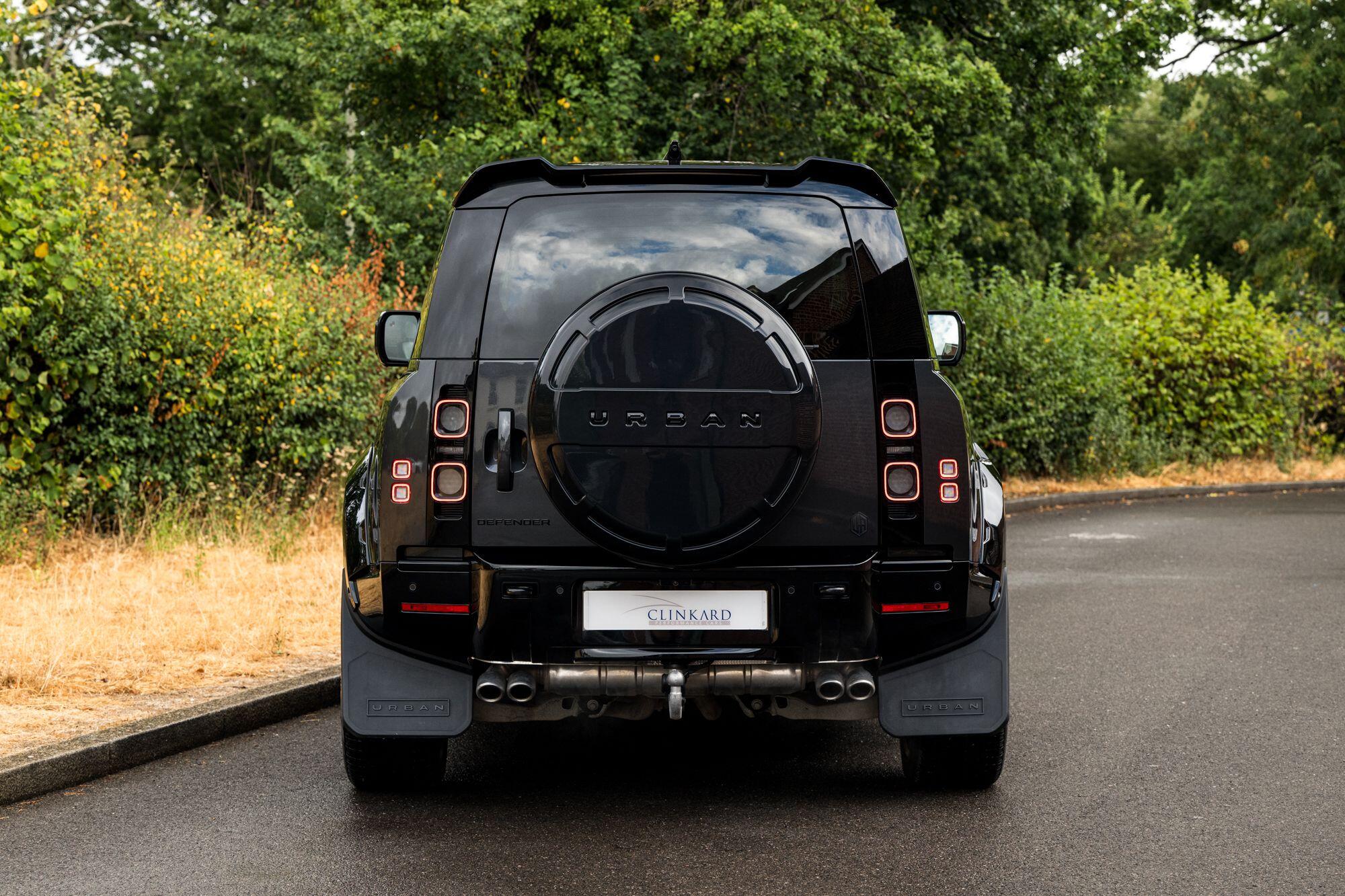 Land Rover Defender 90 view 7