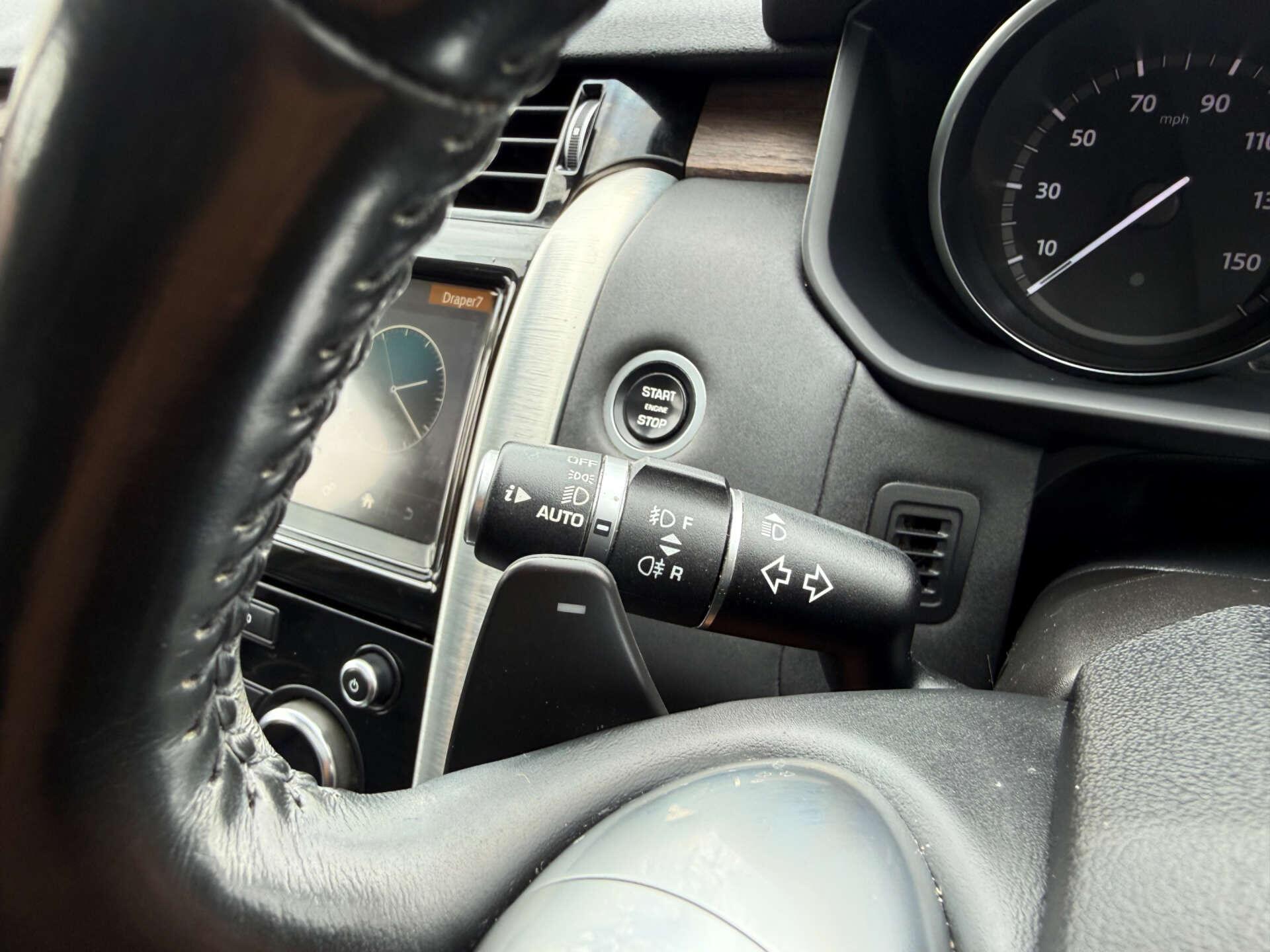 Land Rover Discovery view 52