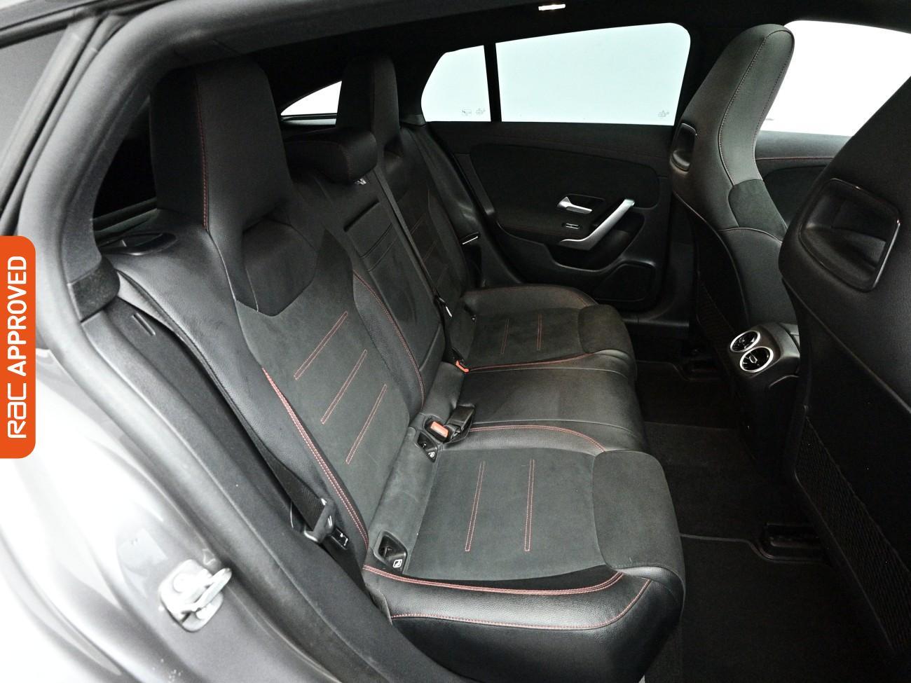 Mercedes-Benz Cla view 13
