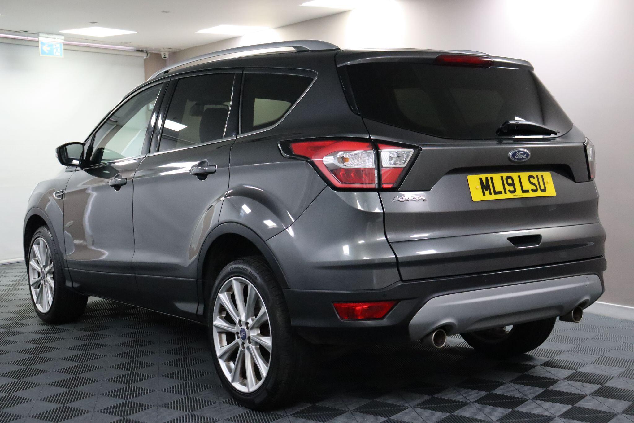 Ford Kuga view 10