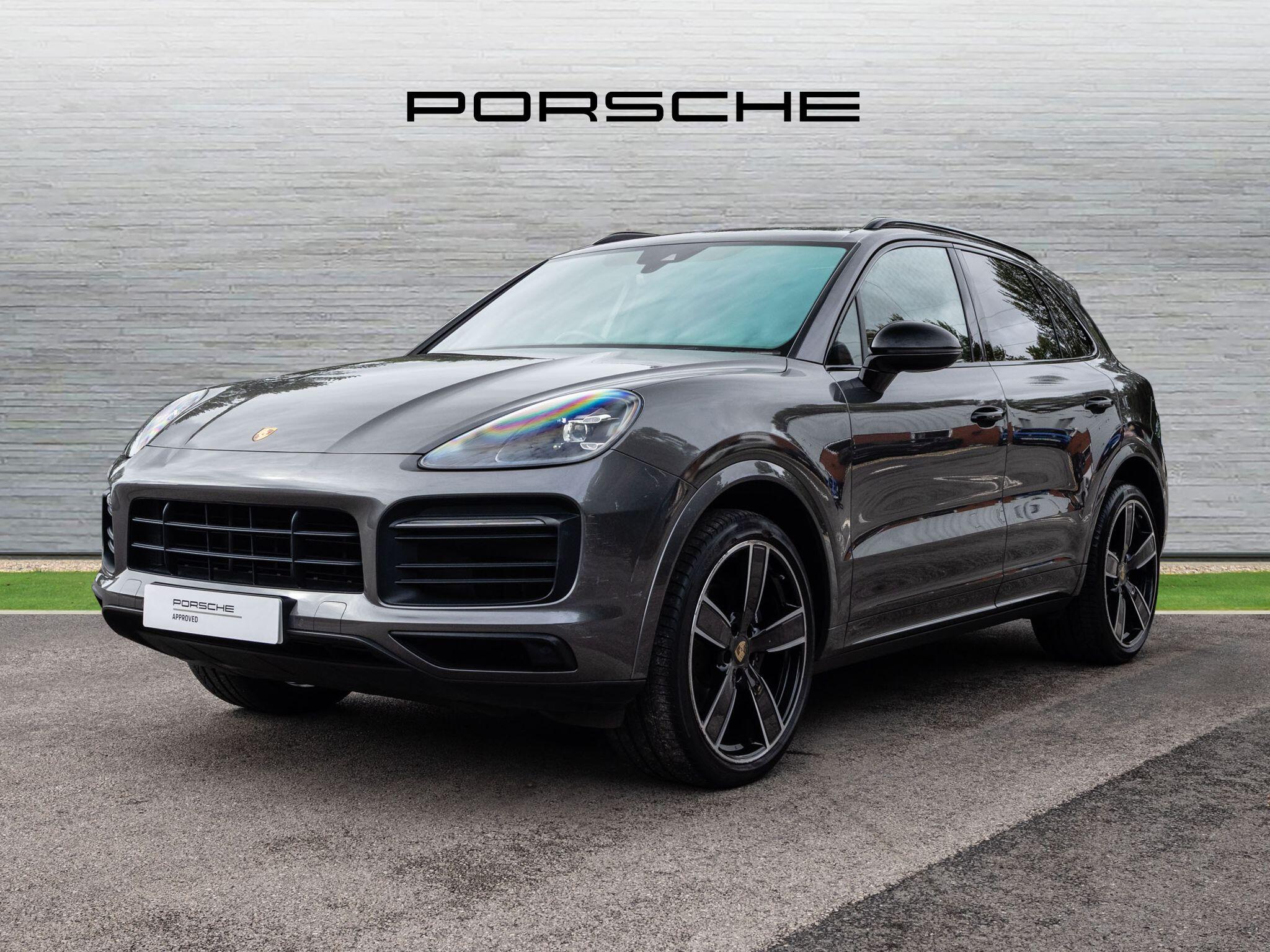 Porsche Cayenne view 3