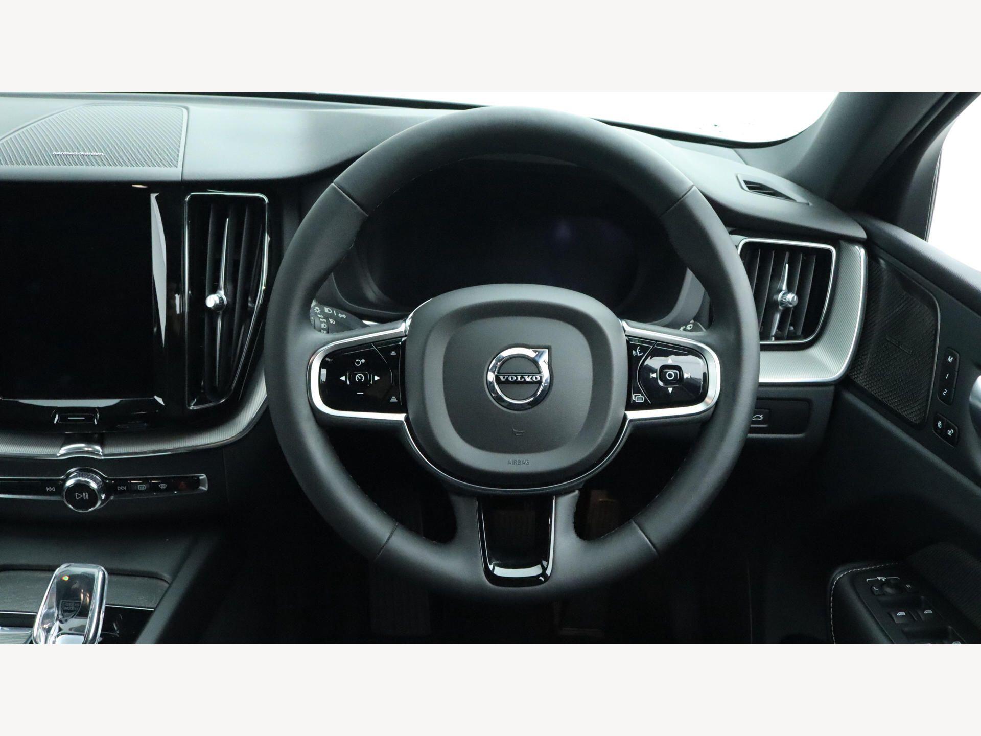Volvo XC60 view 13