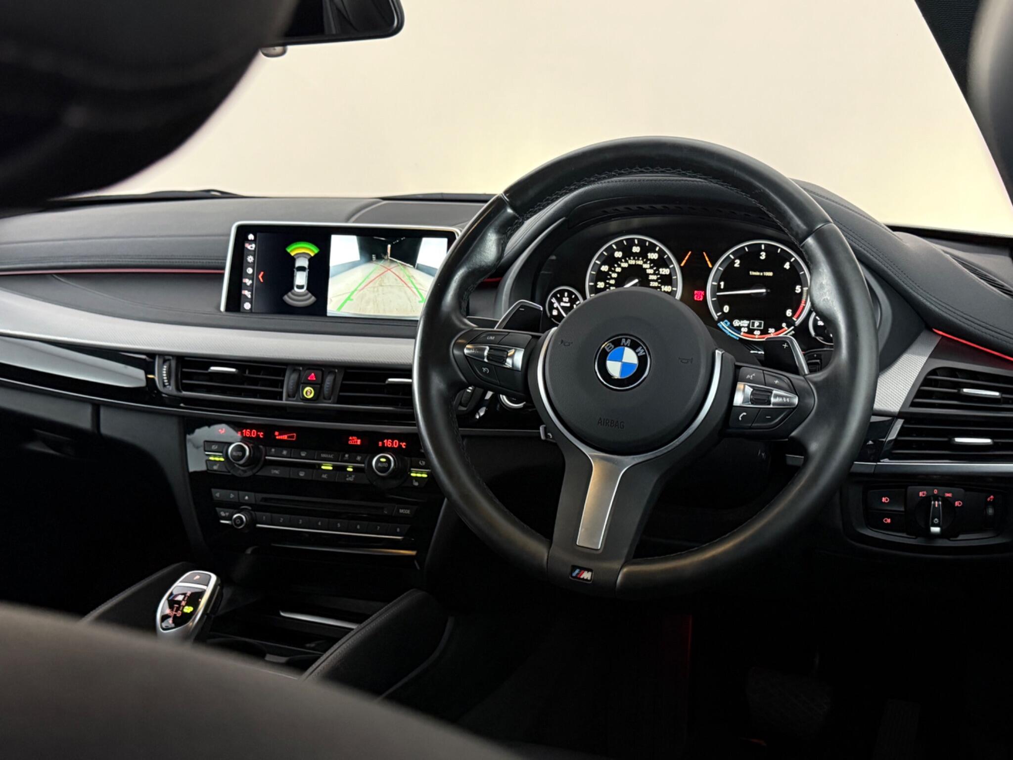 BMW X6 view 14