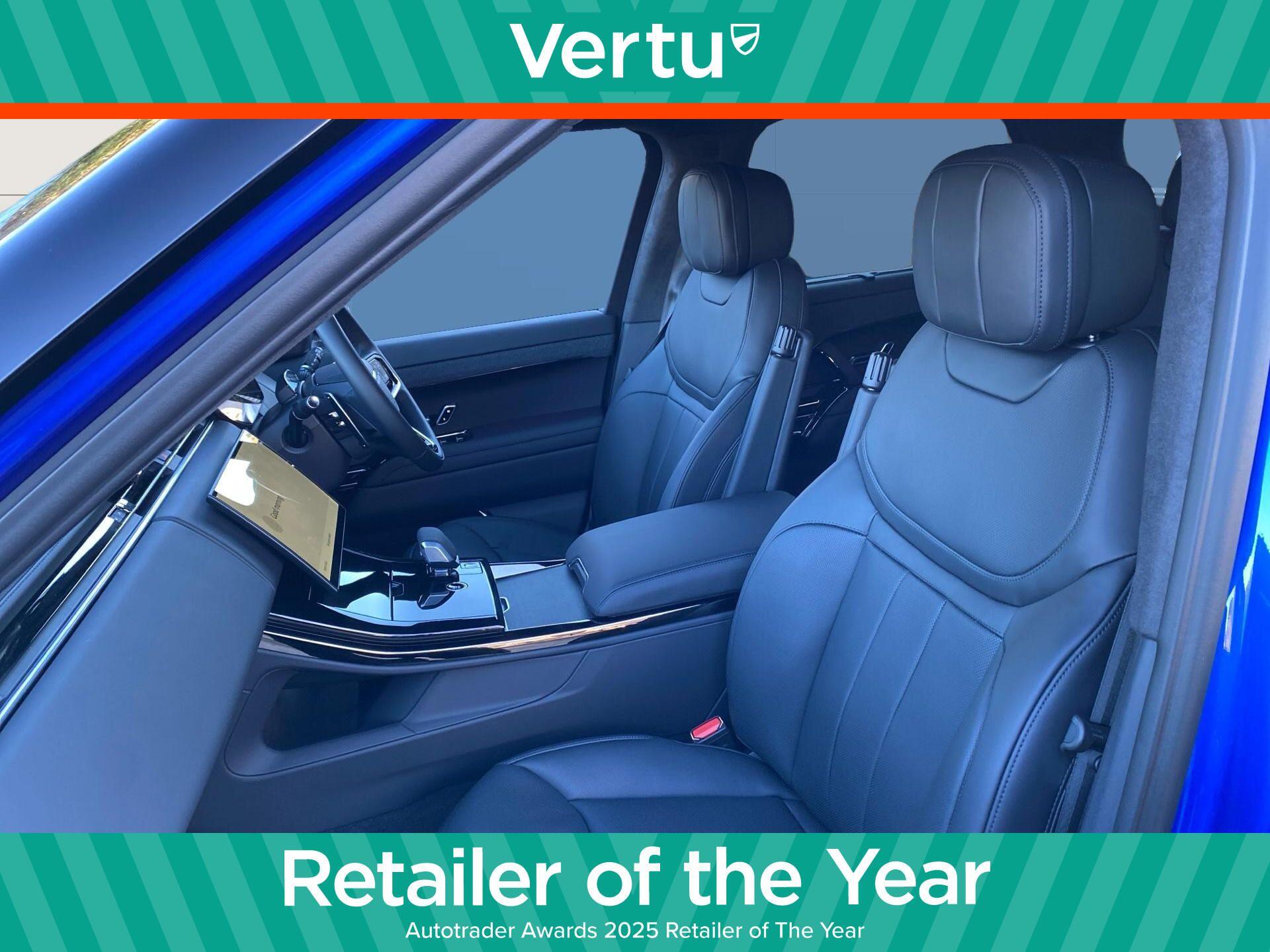 Land Rover Range Rover Sport view 3