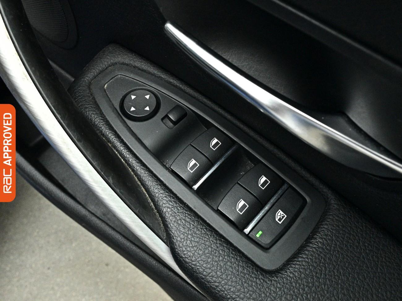 BMW 4 Series view 24