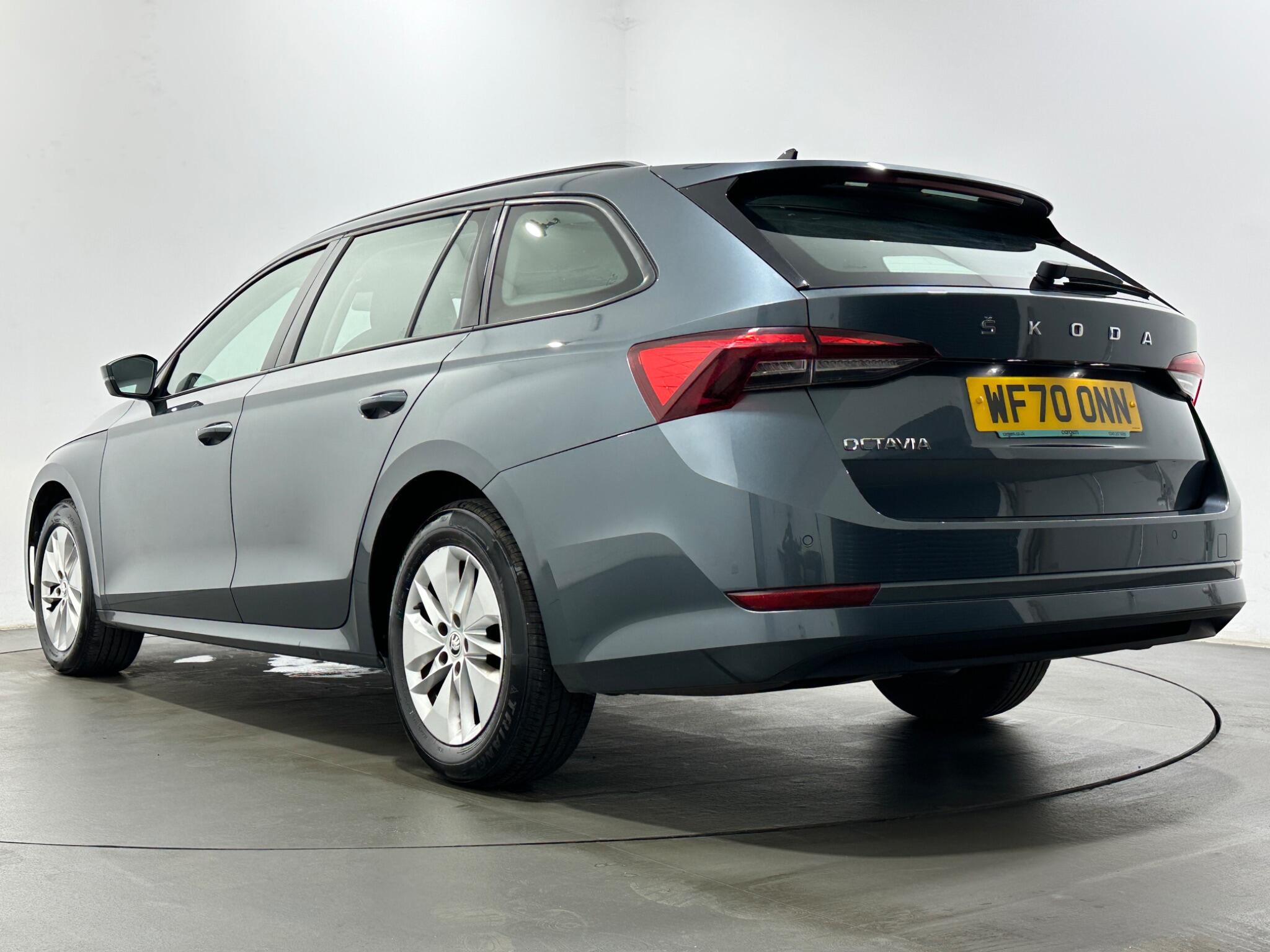 Skoda Octavia view 48