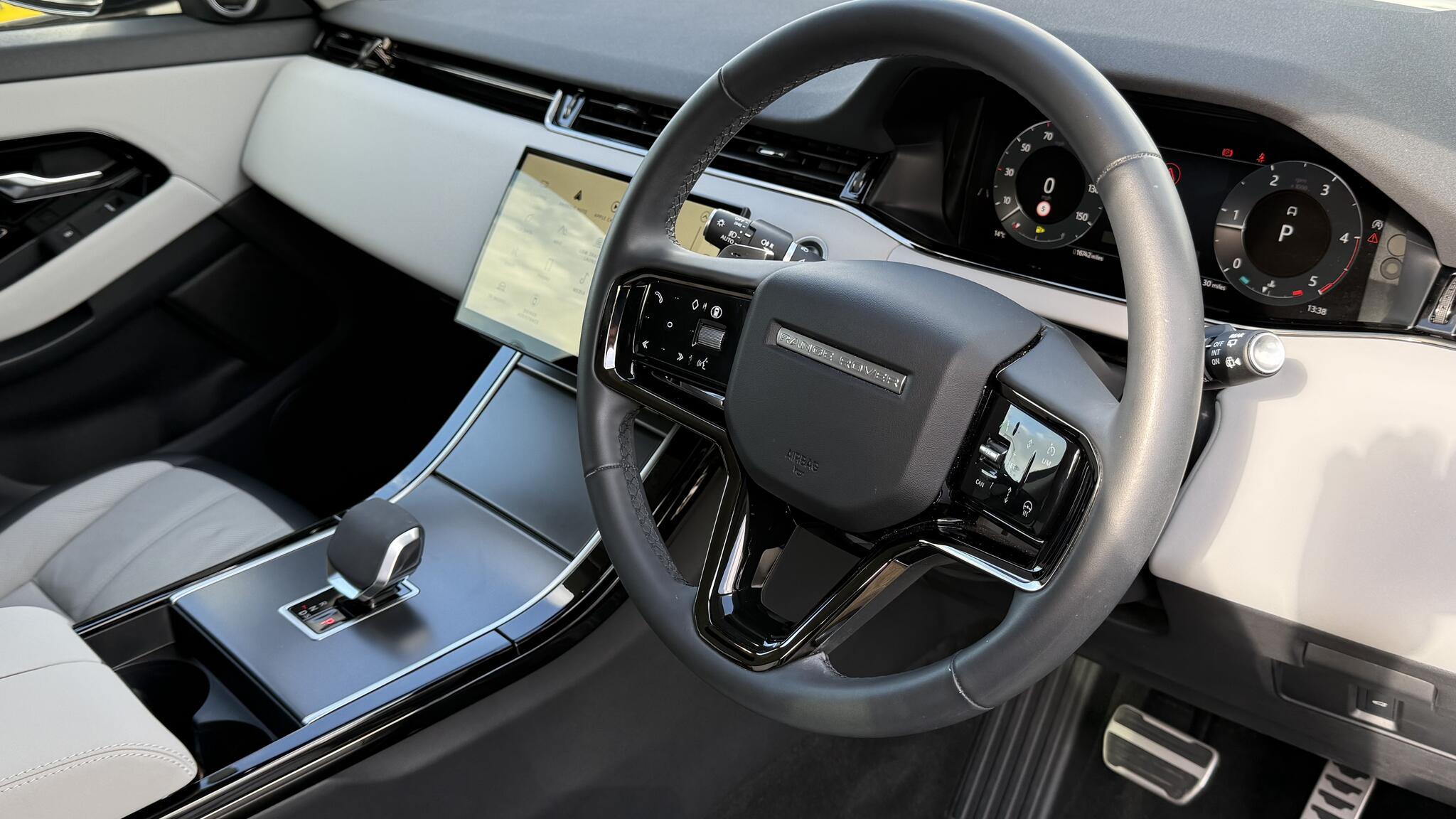 Land Rover Range Rover Evoque view 52