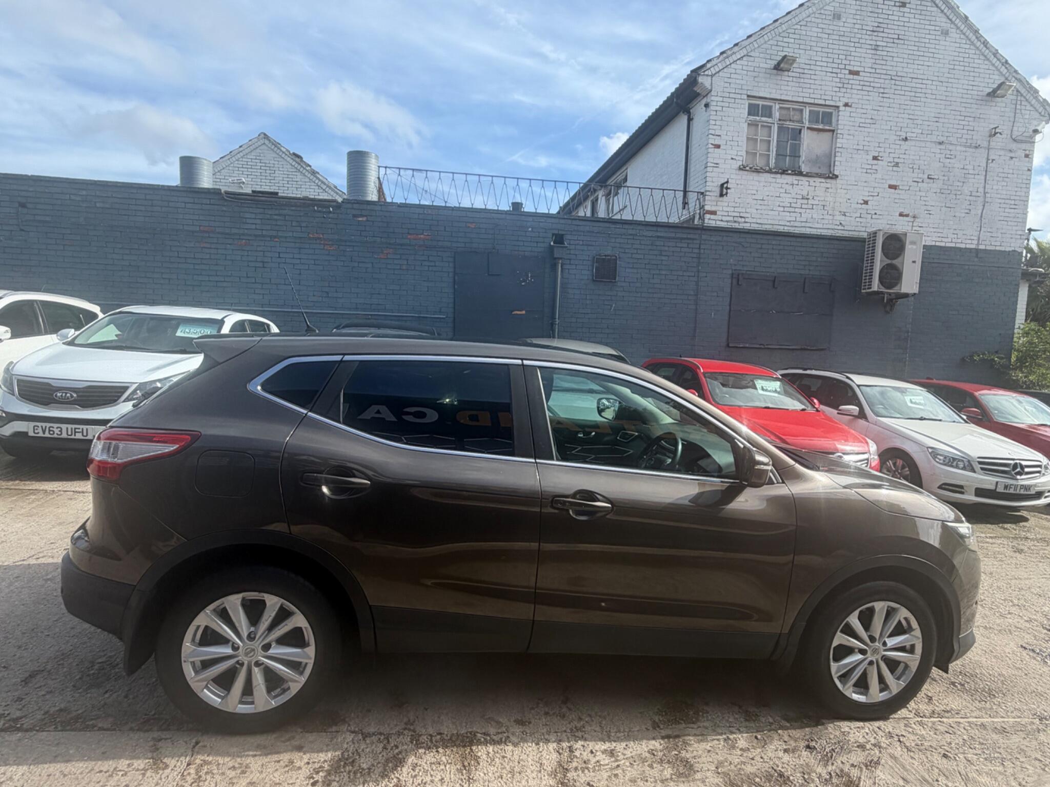 Nissan Qashqai view 8