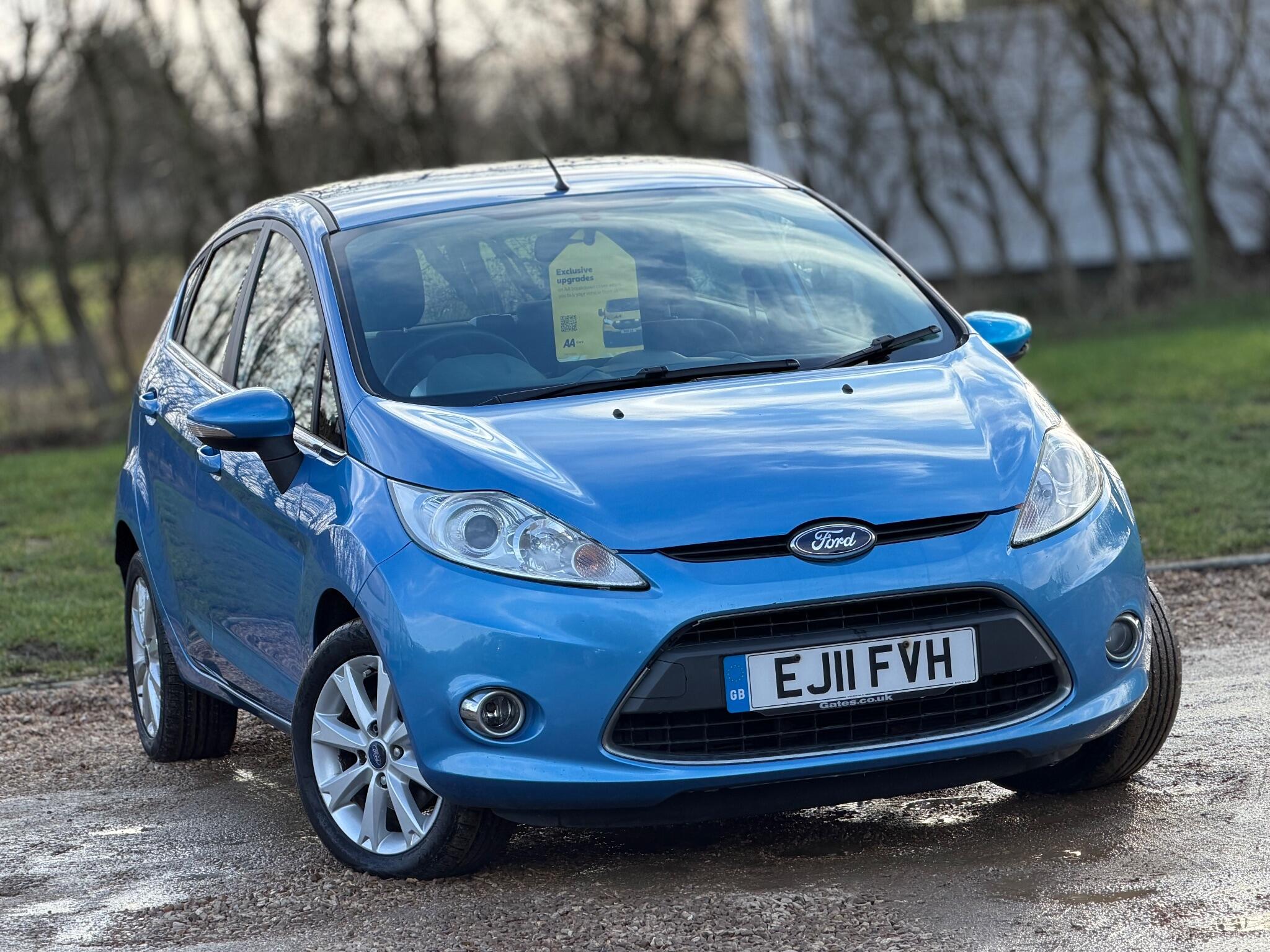 2011 Ford Fiesta 1.4 TDCi DPF Zetec 5dr image 5