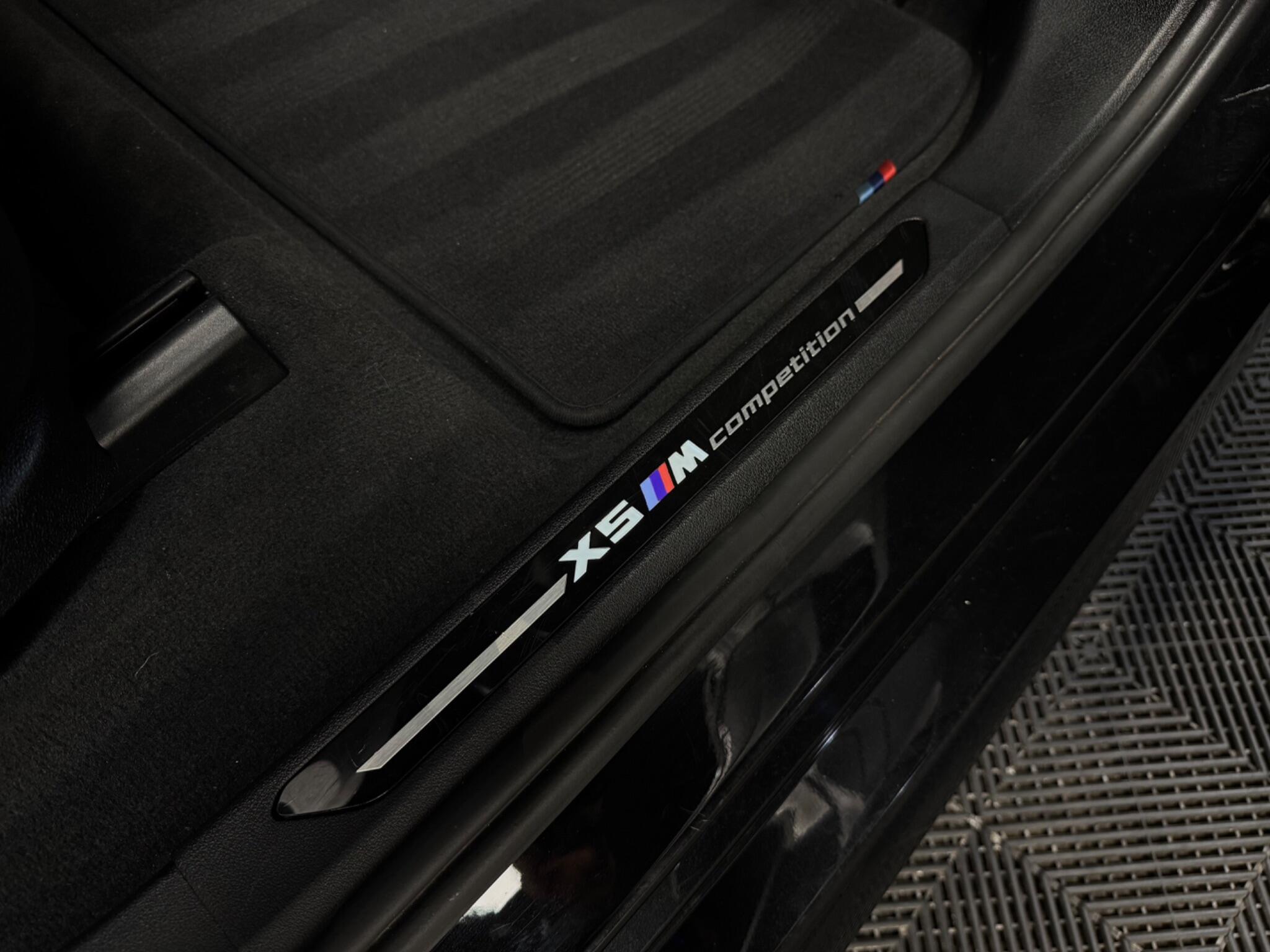 BMW X5 M view 36