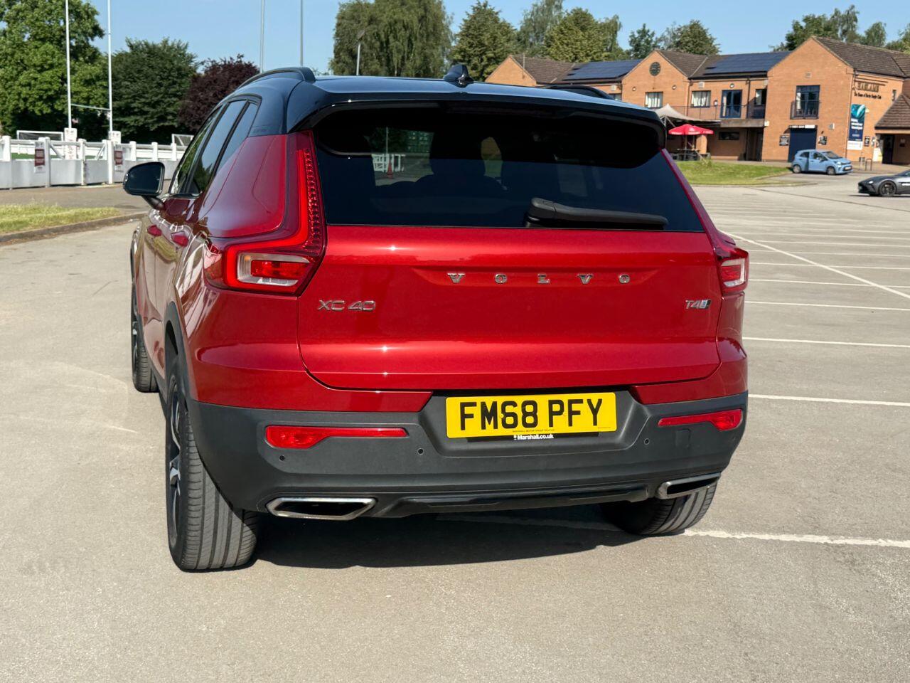 Volvo XC40 view 46