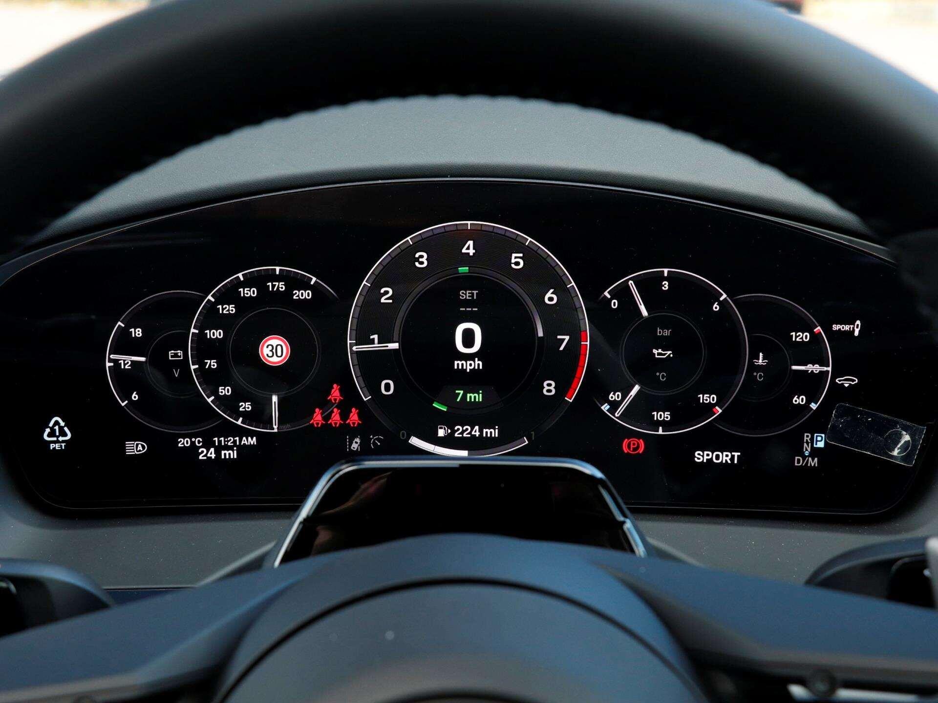 Porsche Panamera view 13
