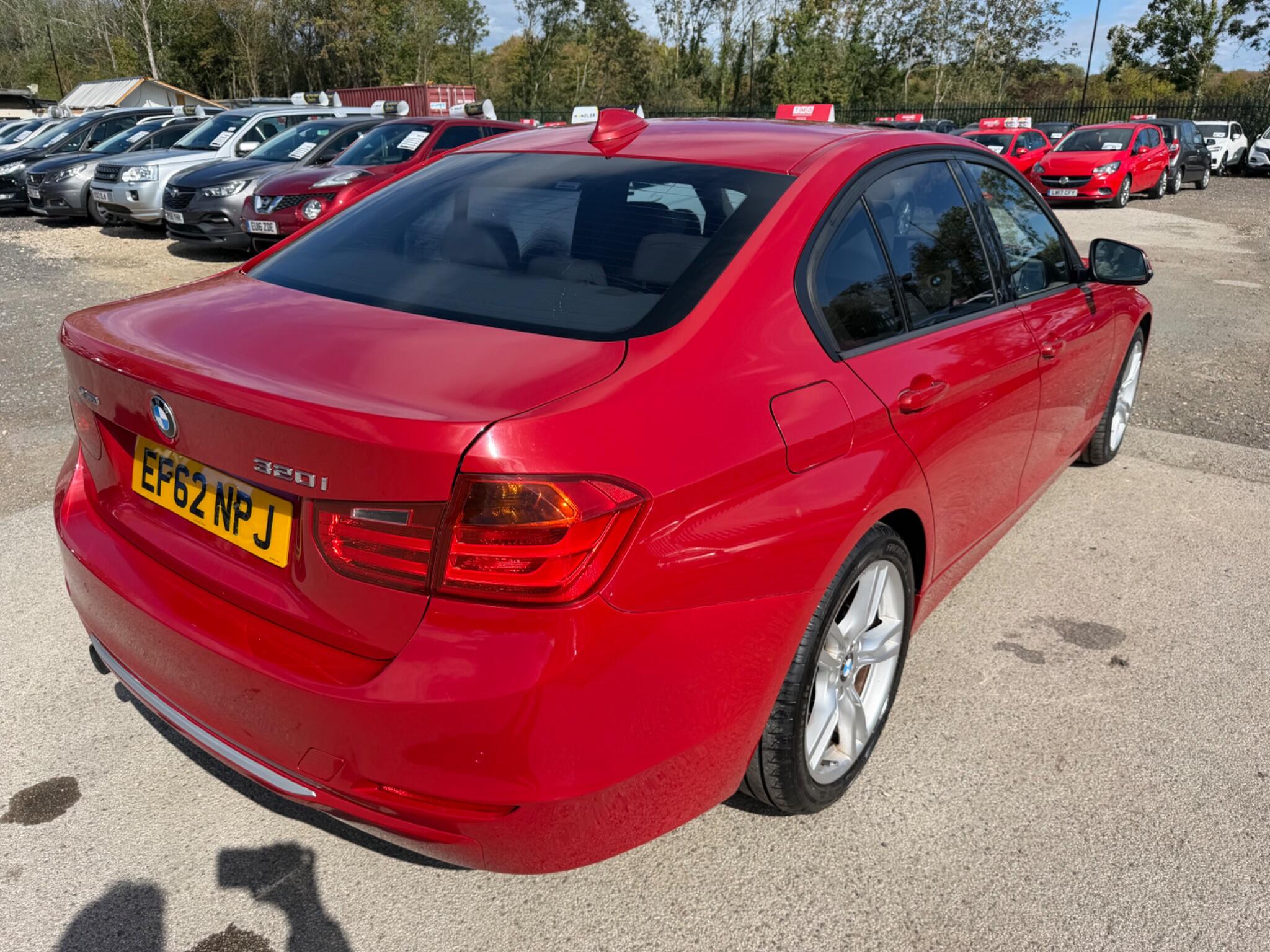 BMW 3 Series view 21