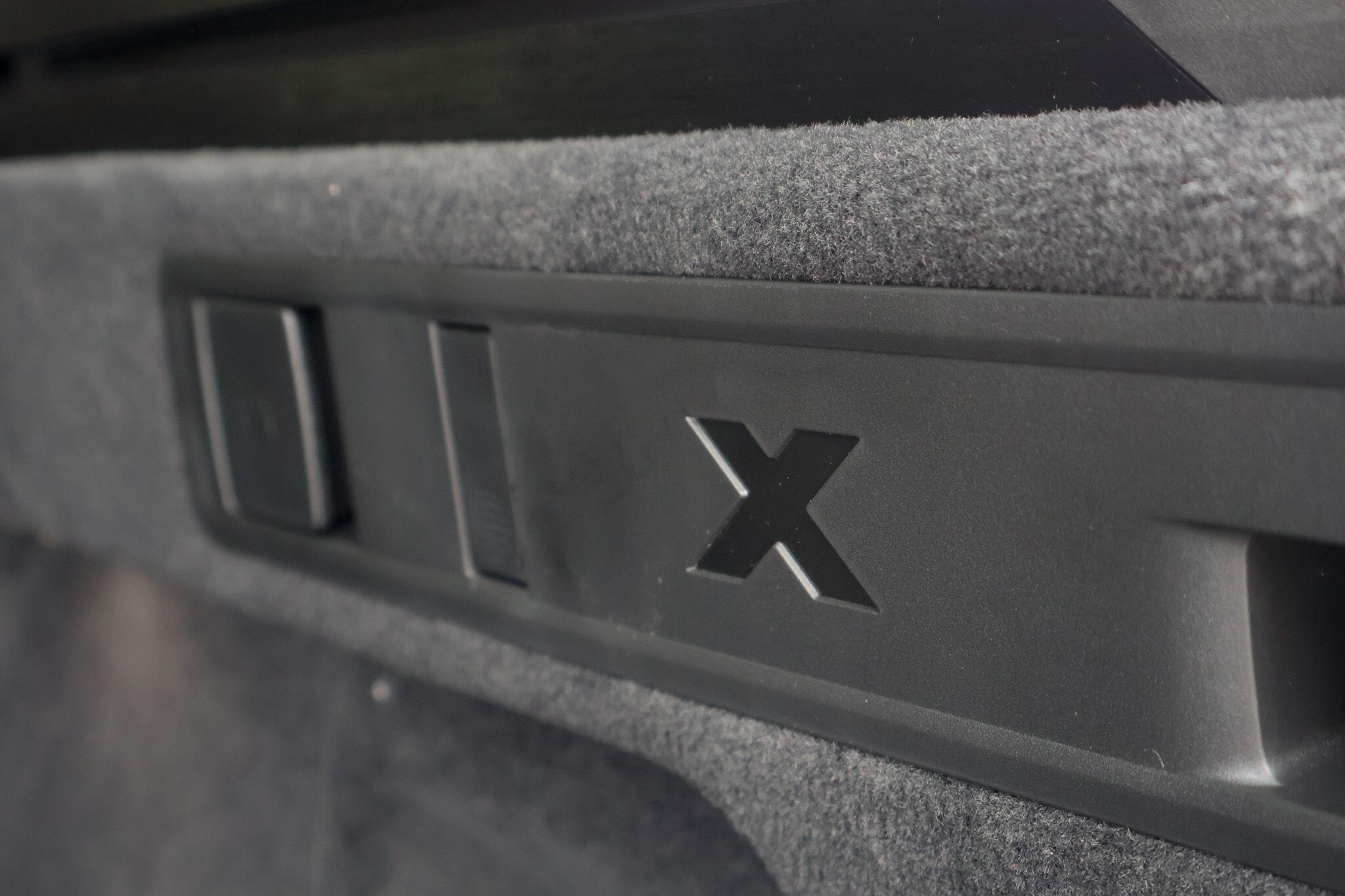 BMW X5 M view 25