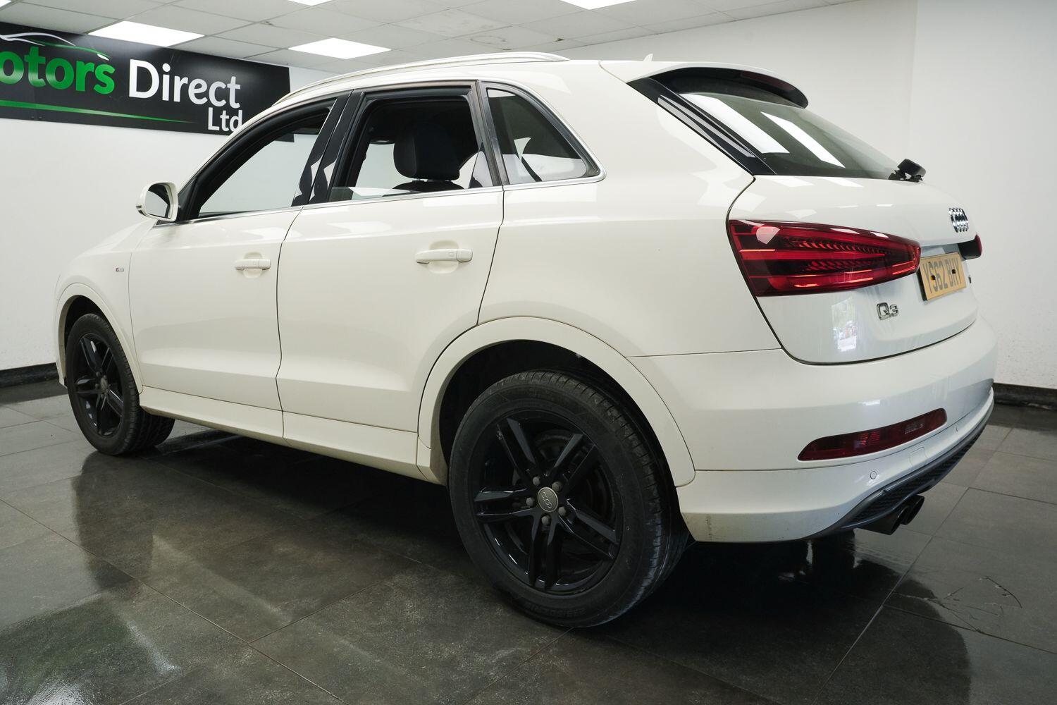 Audi Q3 view 7