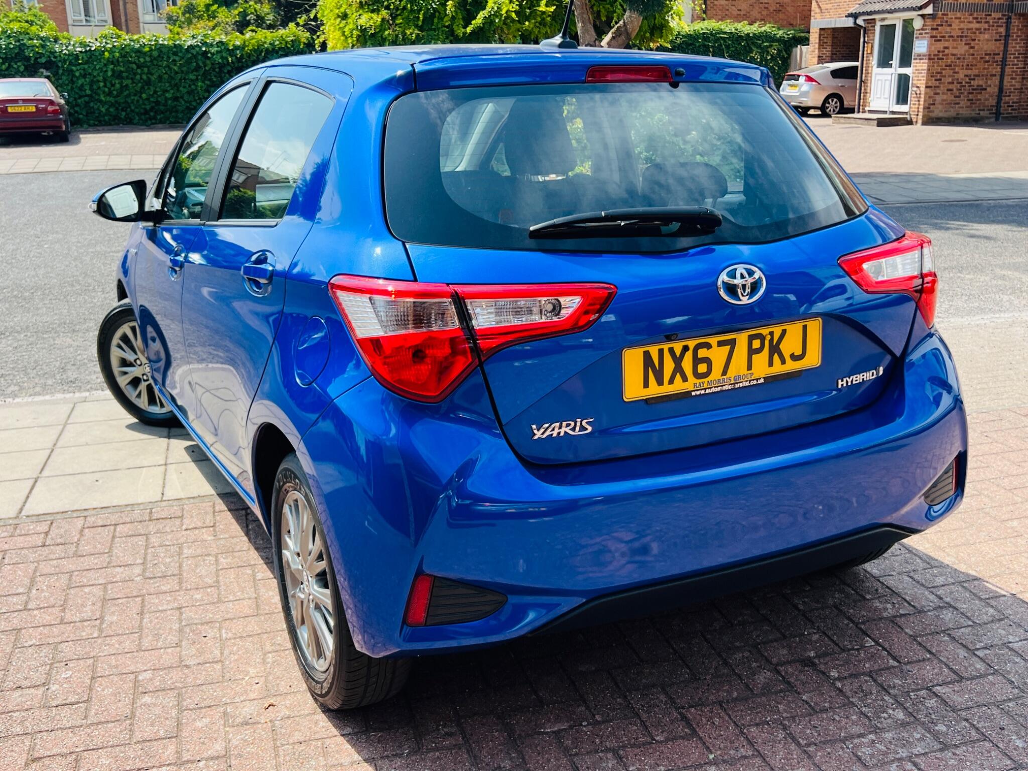 Toyota Yaris view 17