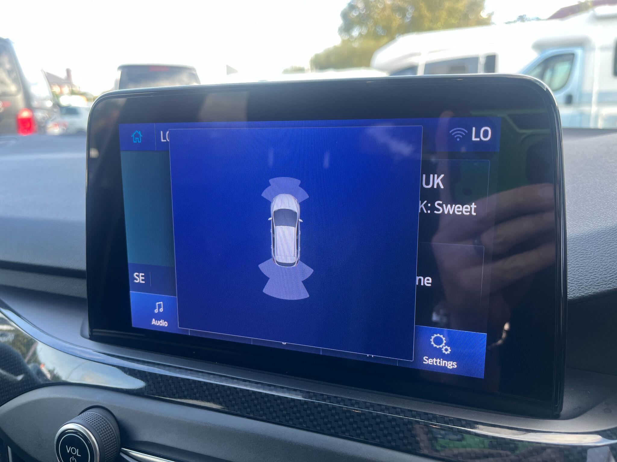 Ford Focus view 40