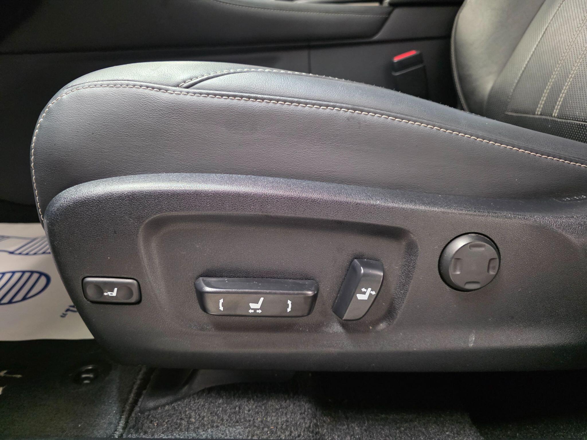 Lexus RX view 30
