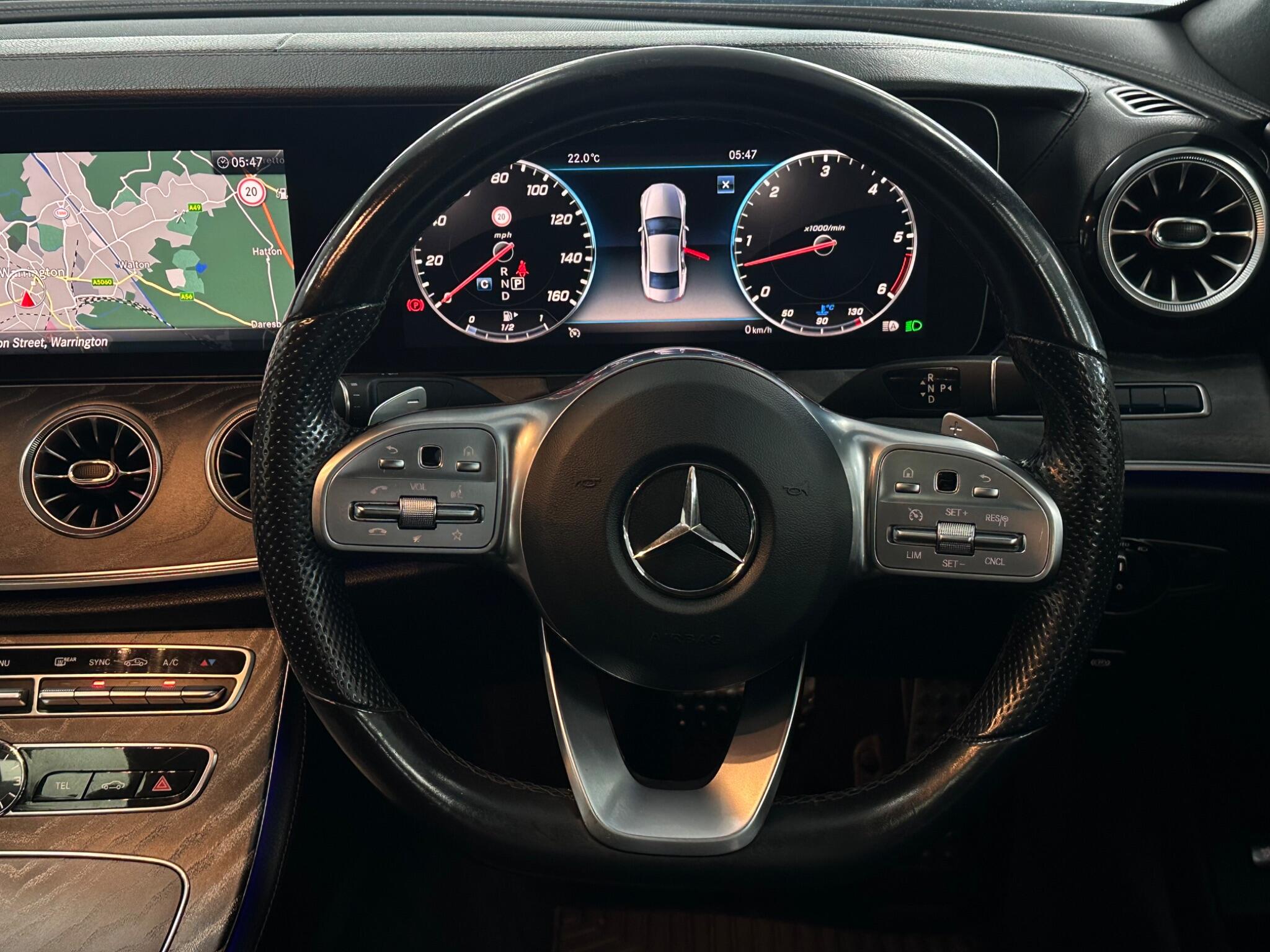Mercedes-Benz CLS view 19
