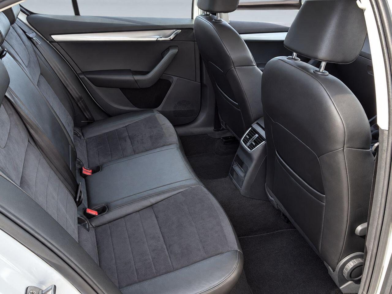 Skoda Octavia view 8