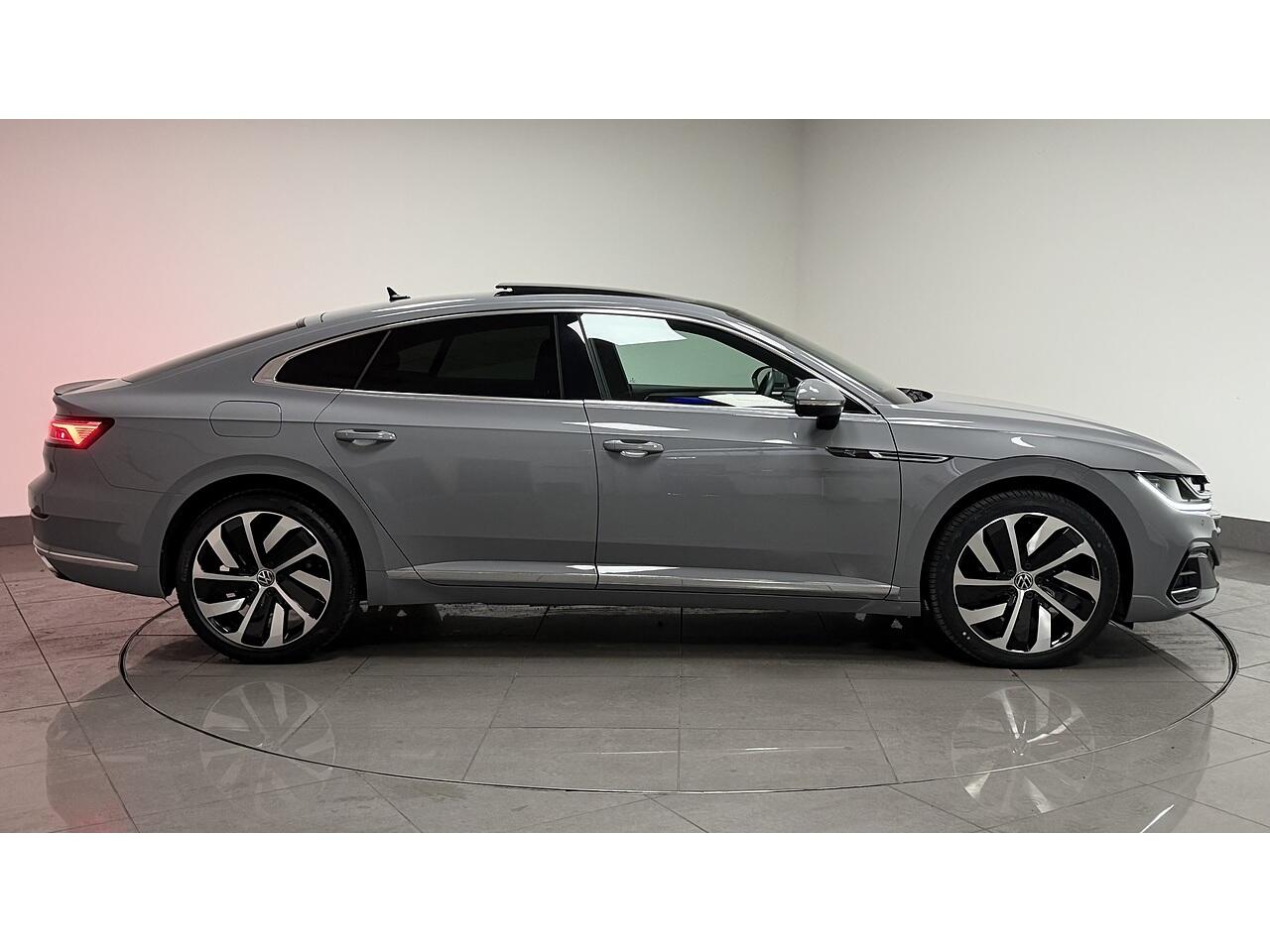 Volkswagen Arteon view 8