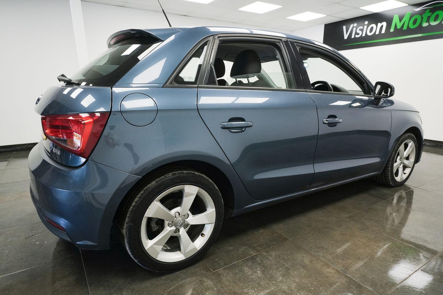 Audi A1 view 4