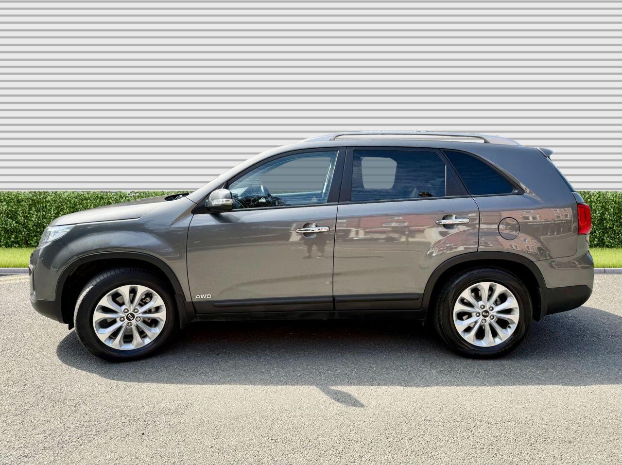 Kia Sorento view 9