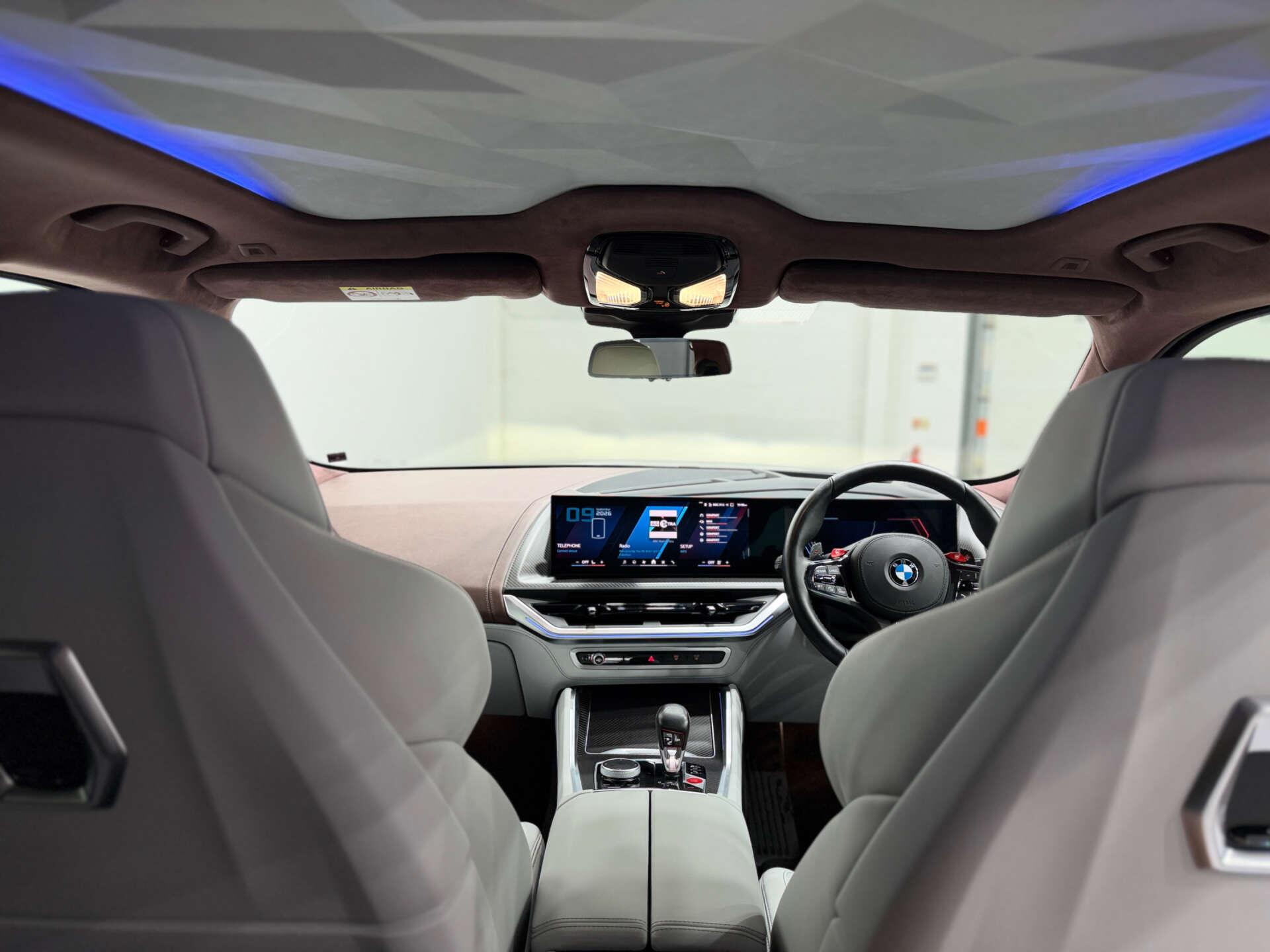 BMW XM view 18