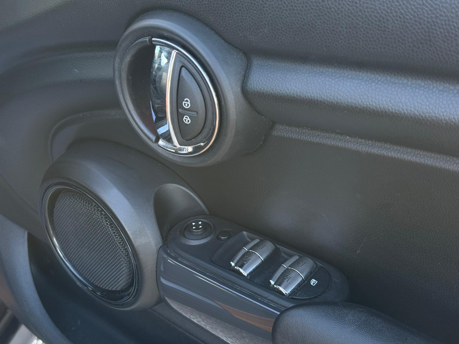 2018 MINI Hatch 1.5 Cooper Steptronic Euro 6 (s/s) 5dr • 107,132 miles image 9