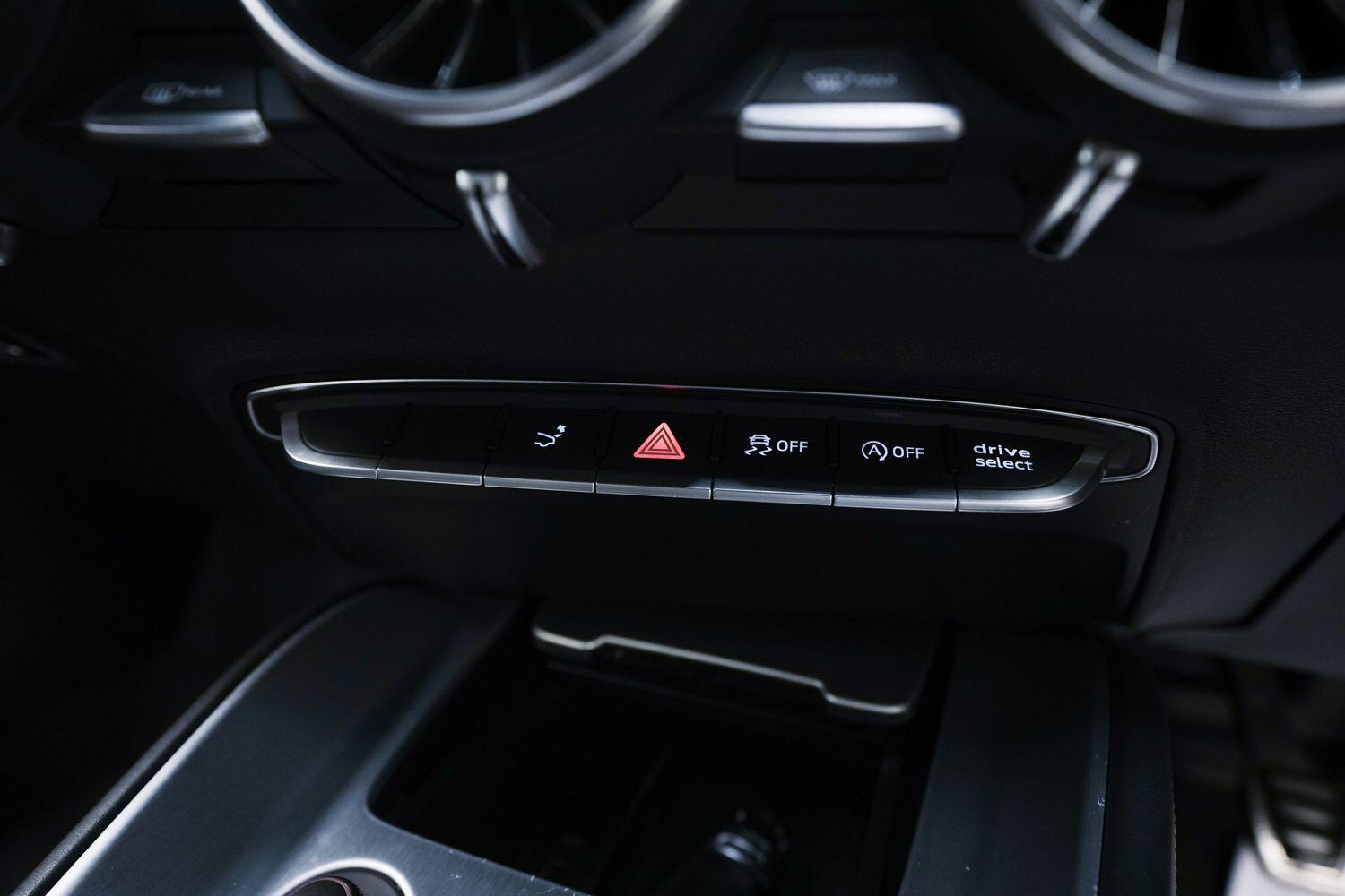 Audi TT view 17