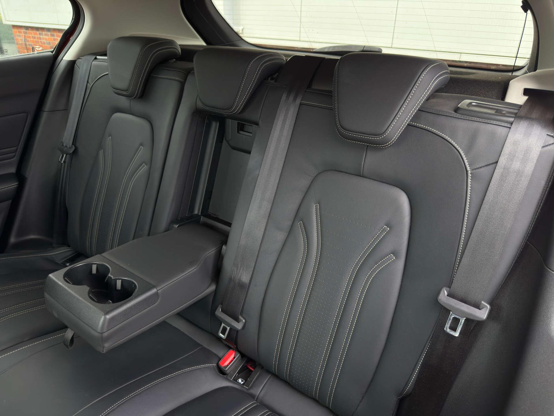 Ford Focus view 41
