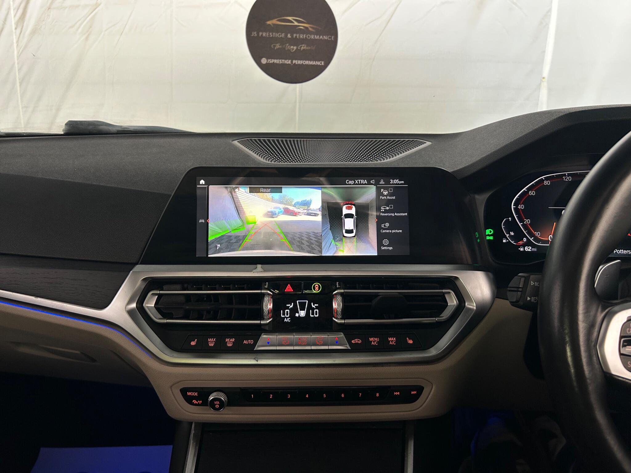 BMW 3 Series view 36