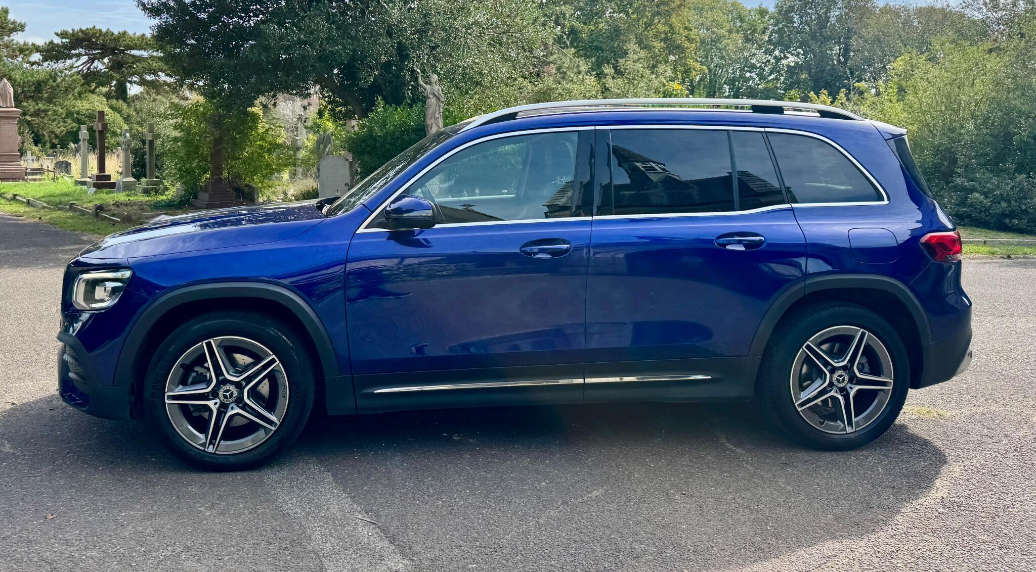 Mercedes-Benz GLB view 15