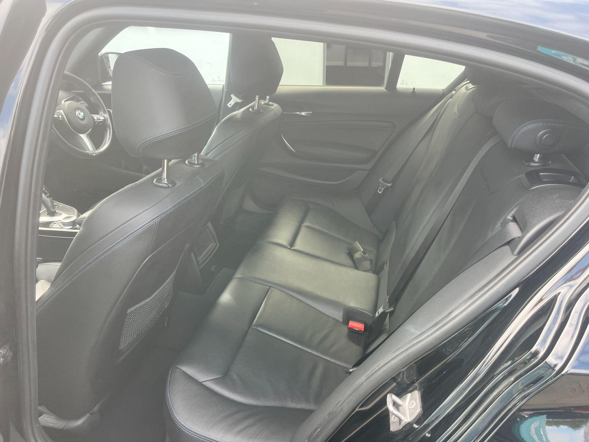 BMW 1 Series view 26