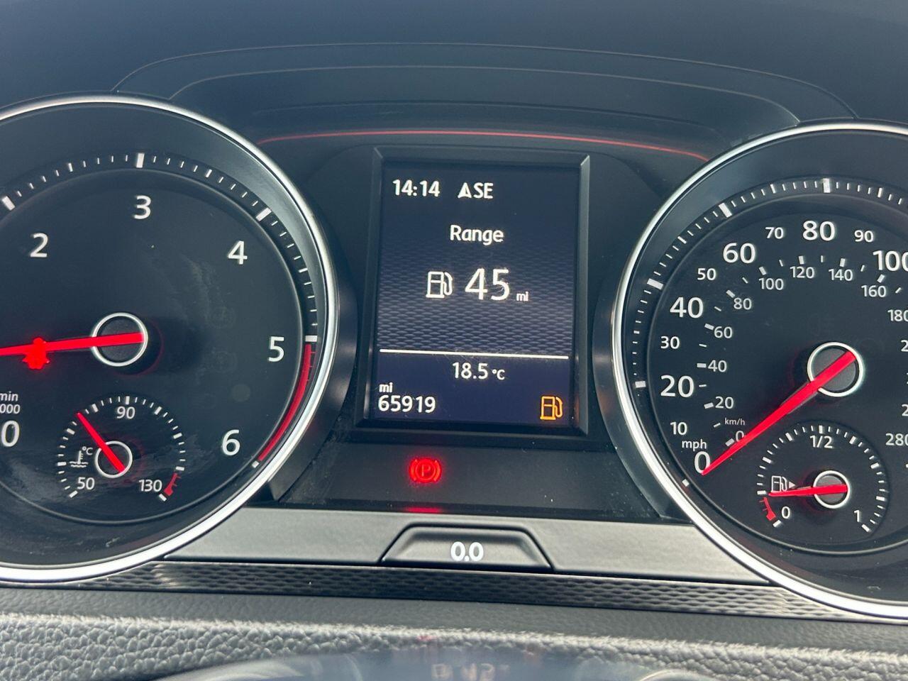Volkswagen Golf view 34