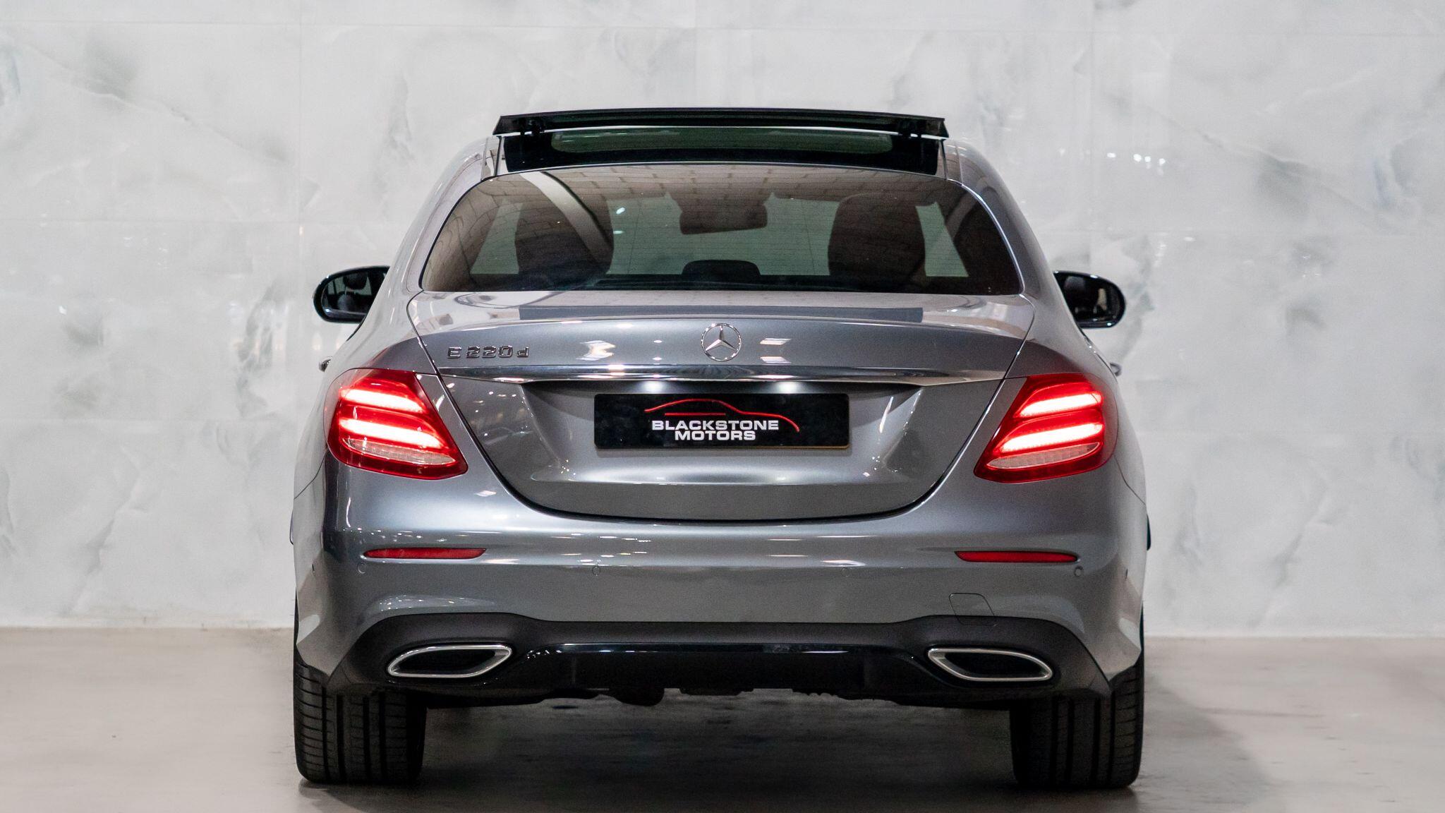 Mercedes-Benz E-Class view 6