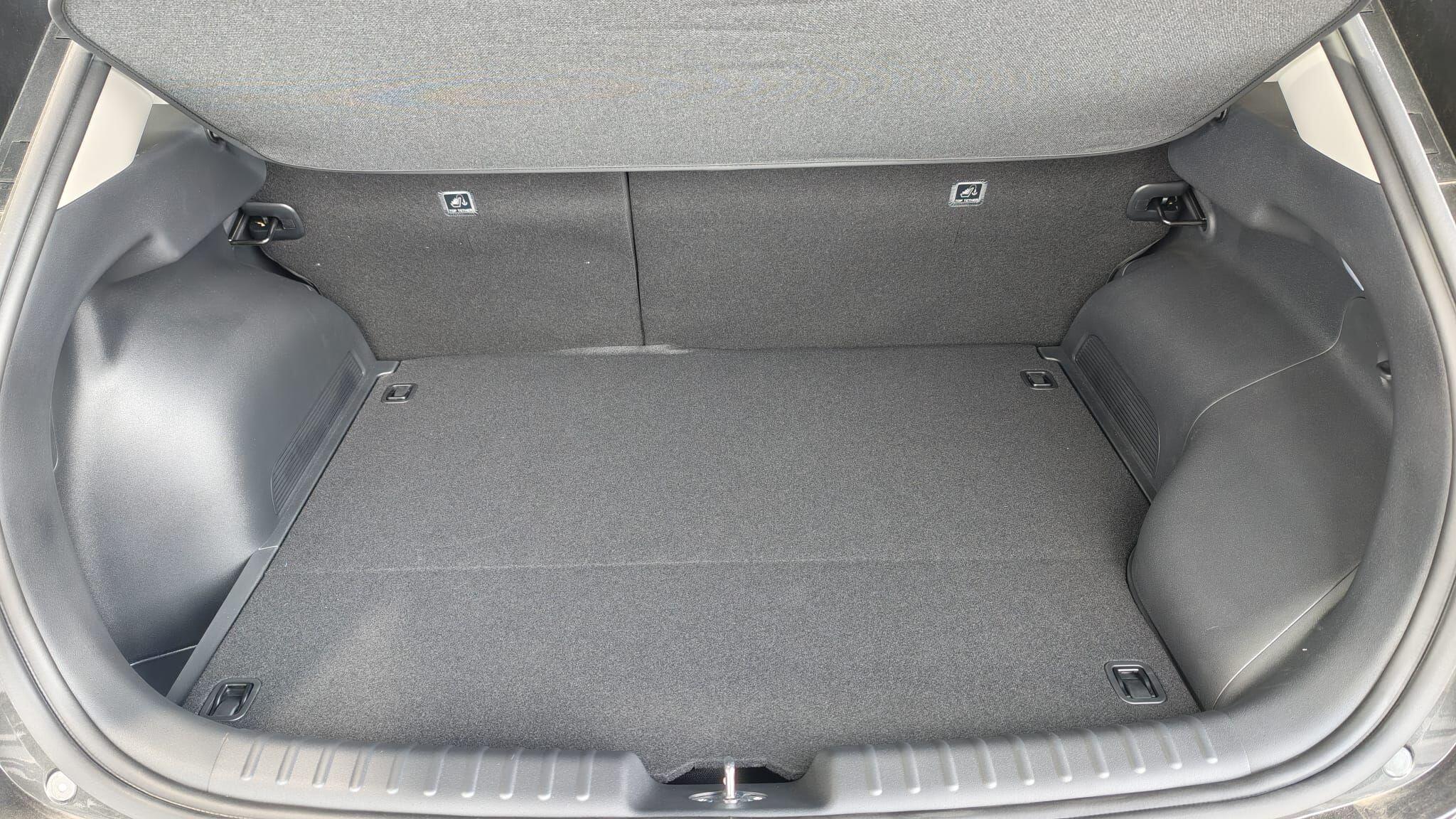 Kia Niro view 6