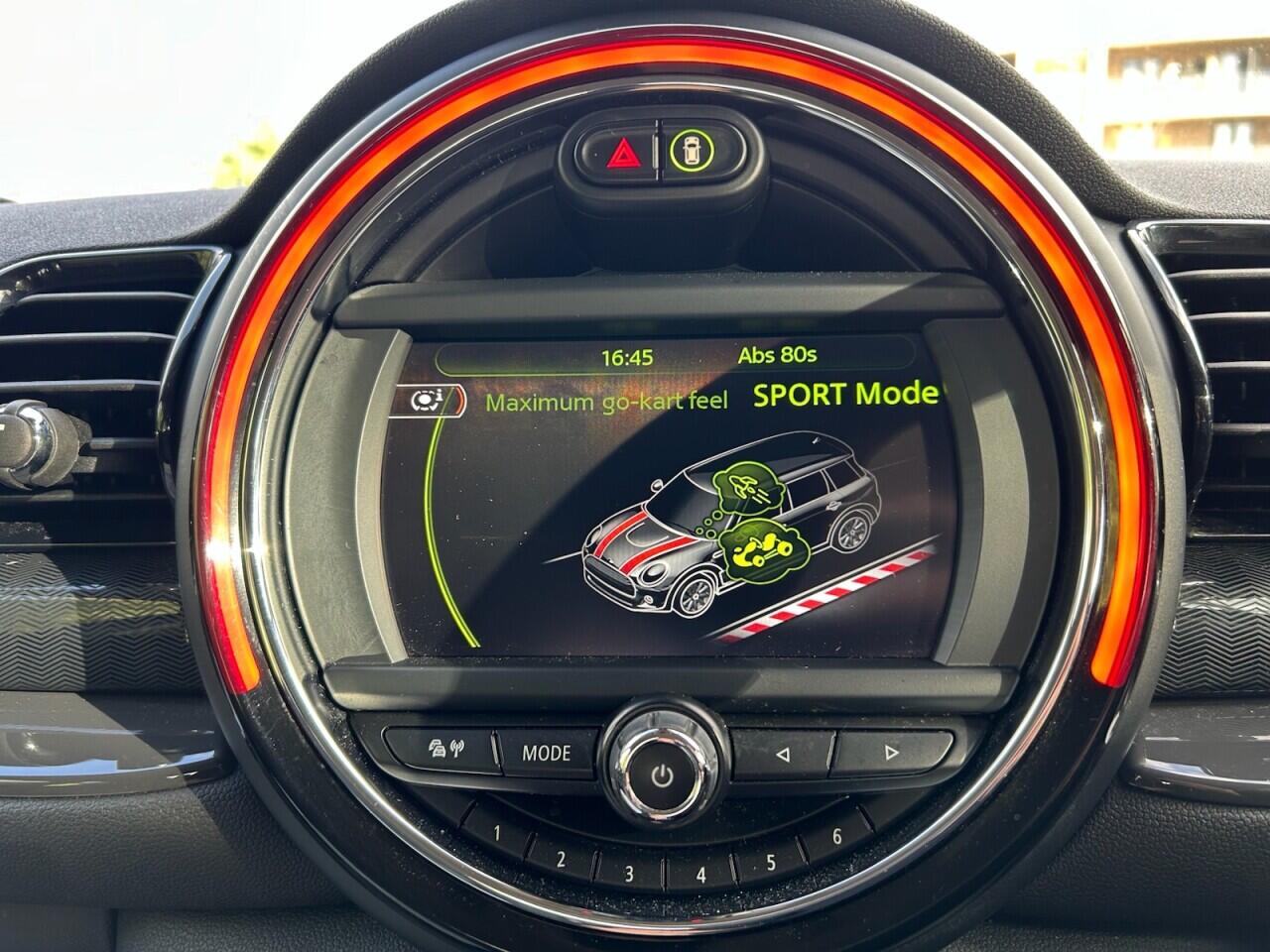 Mini Clubman view 43