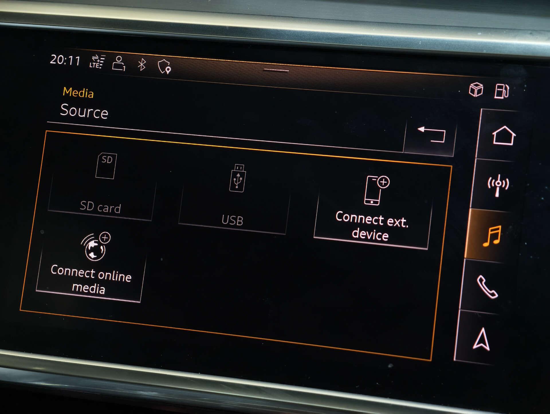 Audi A6 Saloon view 26