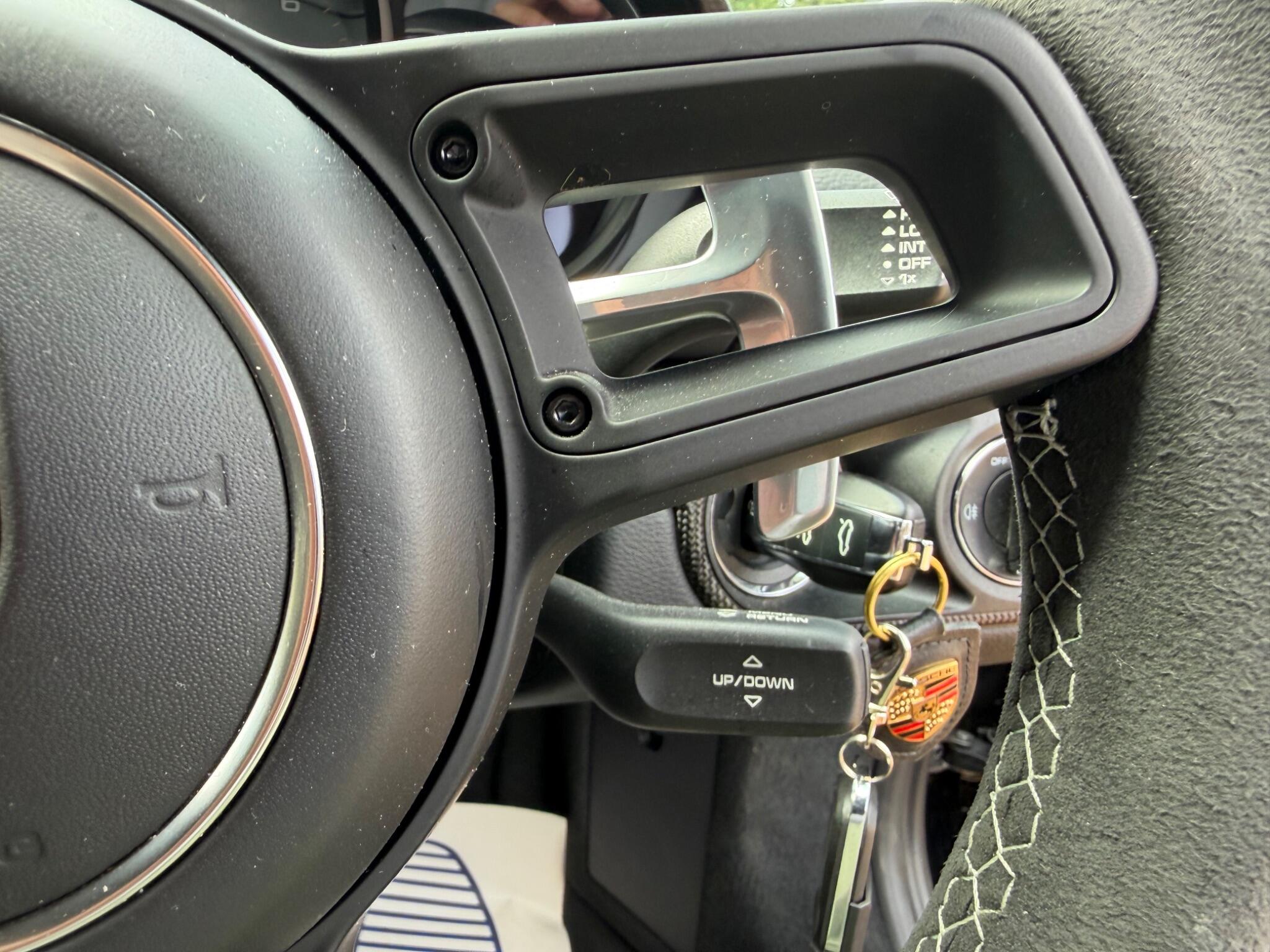 Porsche Cayman view 18