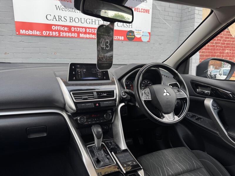Mitsubishi Eclipse Cross view 9