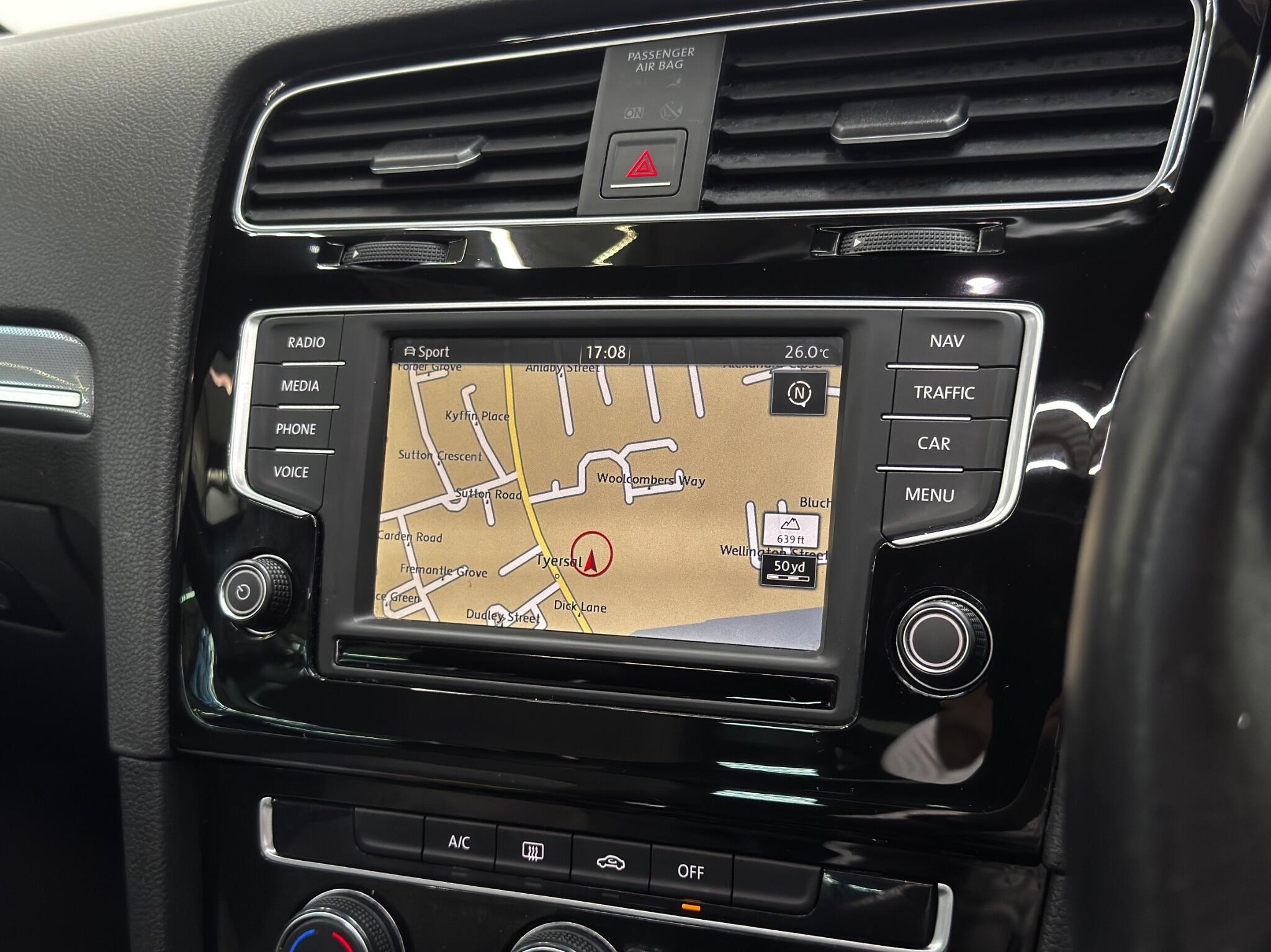 Volkswagen Golf view 10