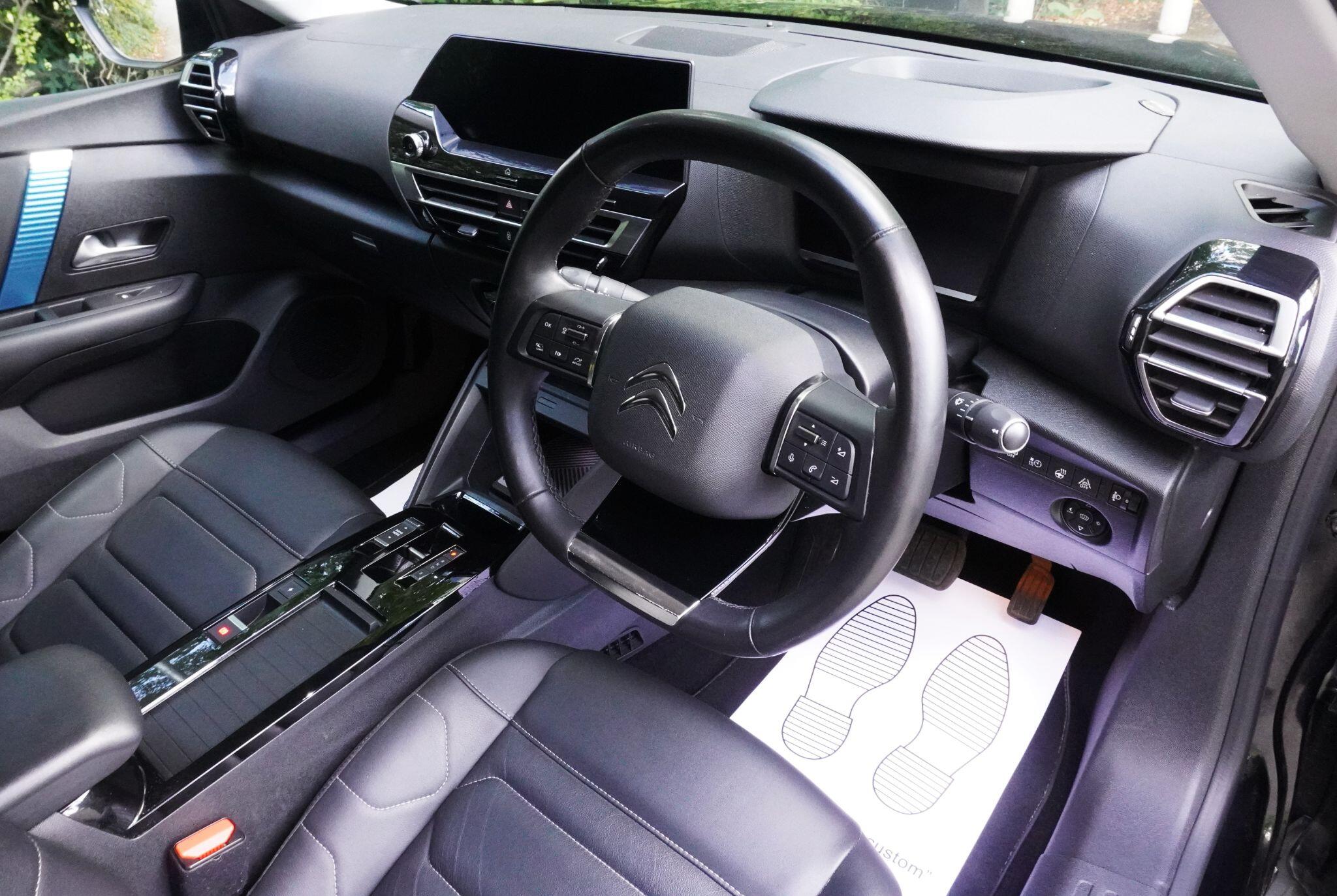 Citroen e-C4 view 15