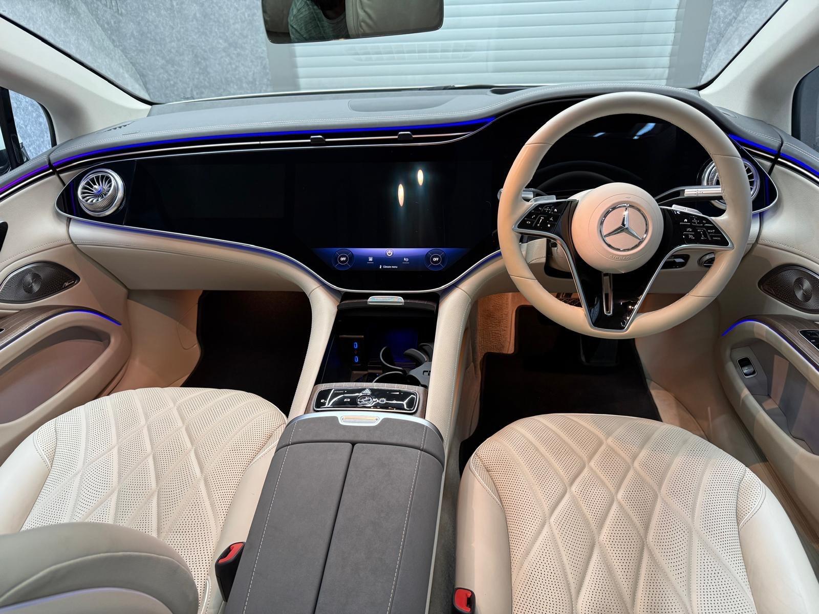Mercedes-Benz Eqs view 11