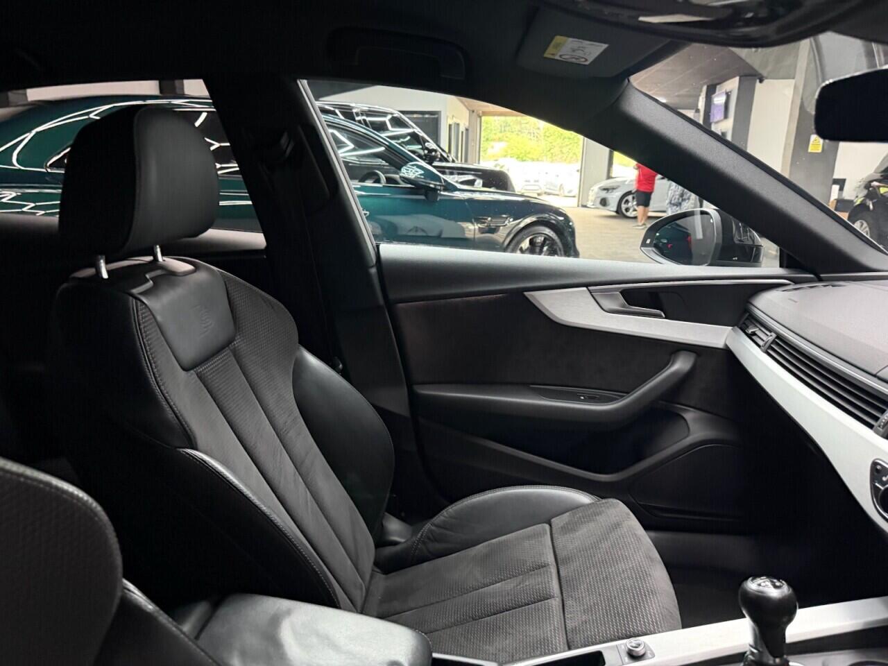 Audi A5 view 38