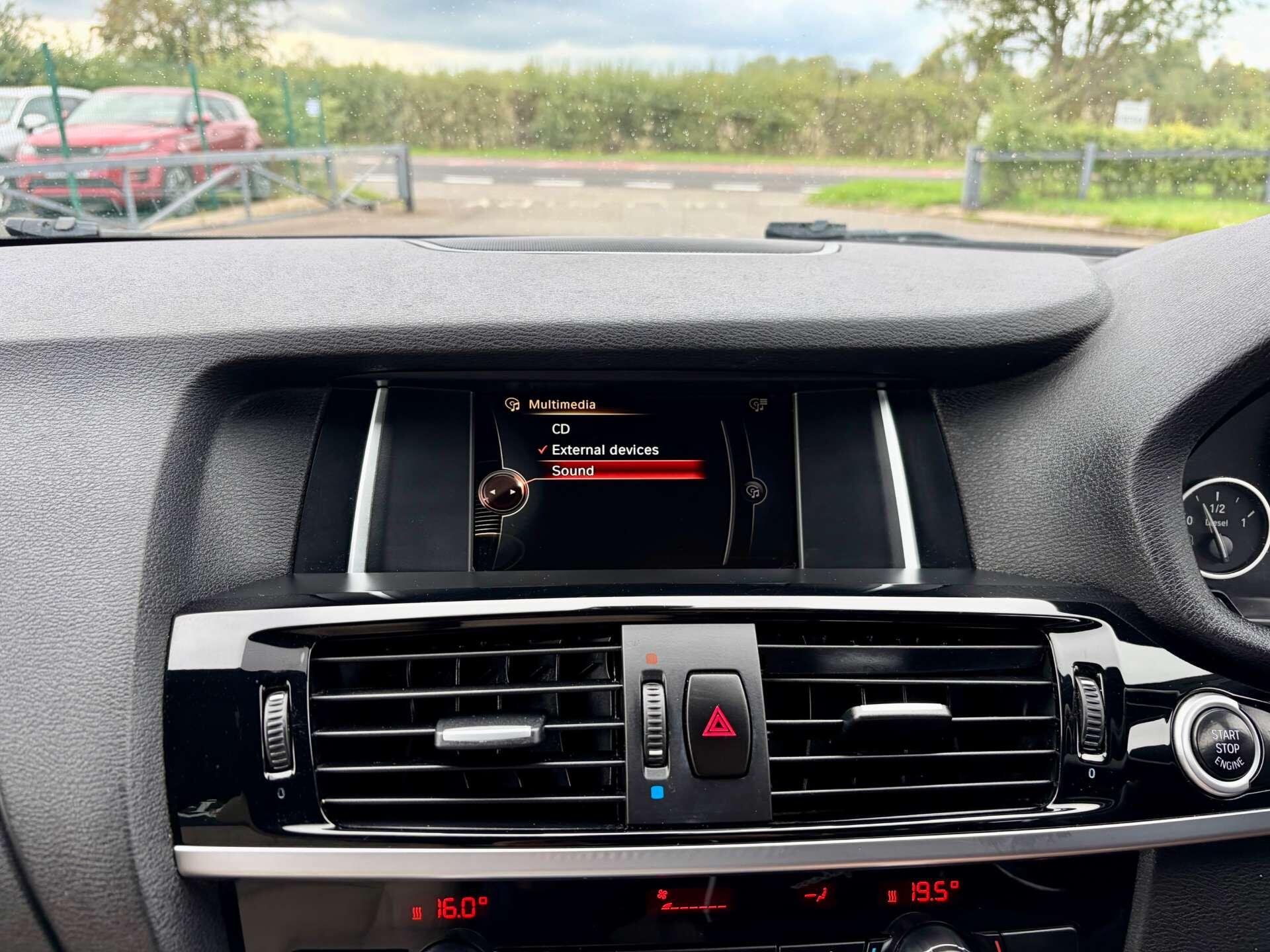 BMW X4 view 50