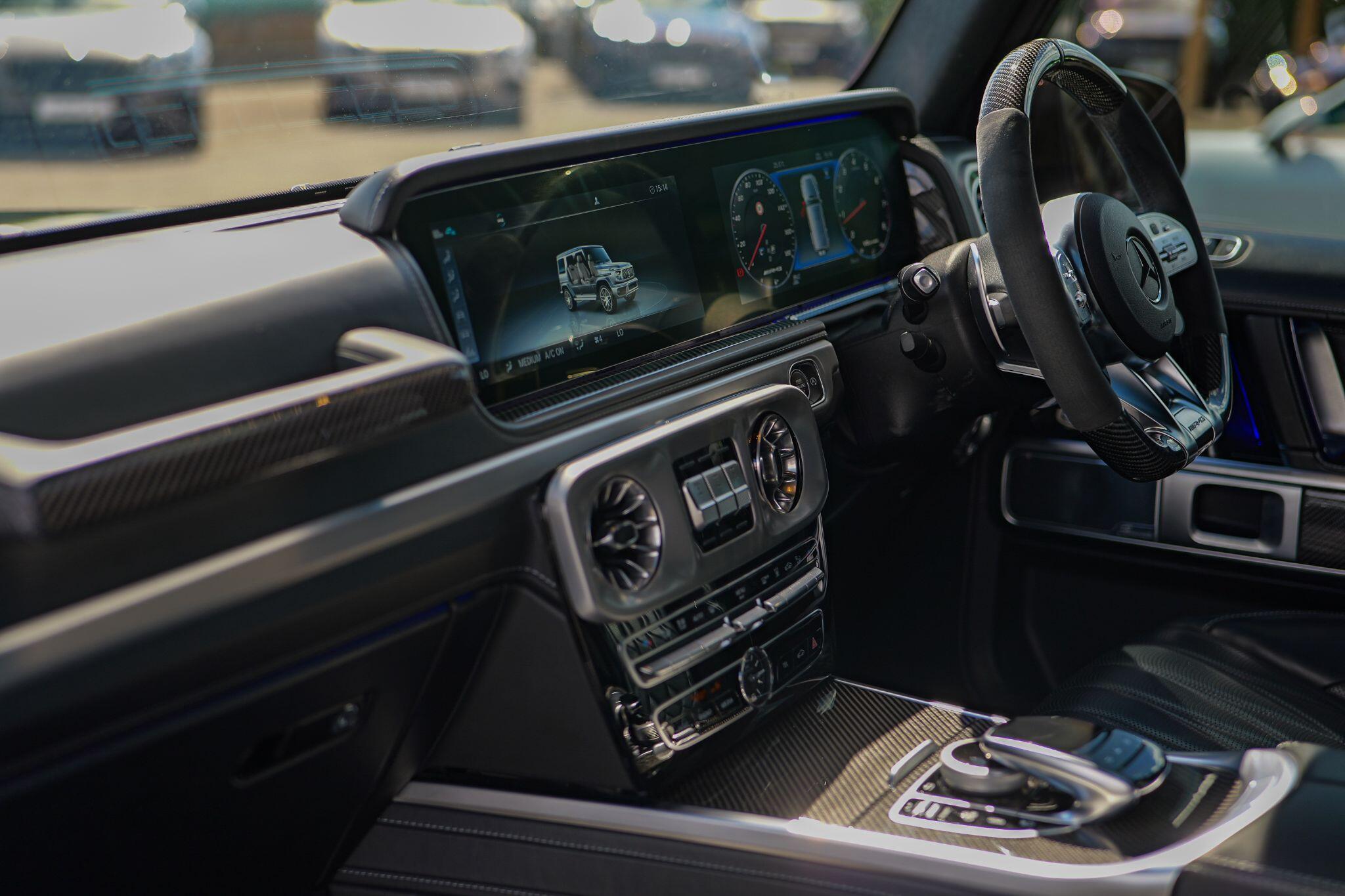 Mercedes-Benz G-Class view 17