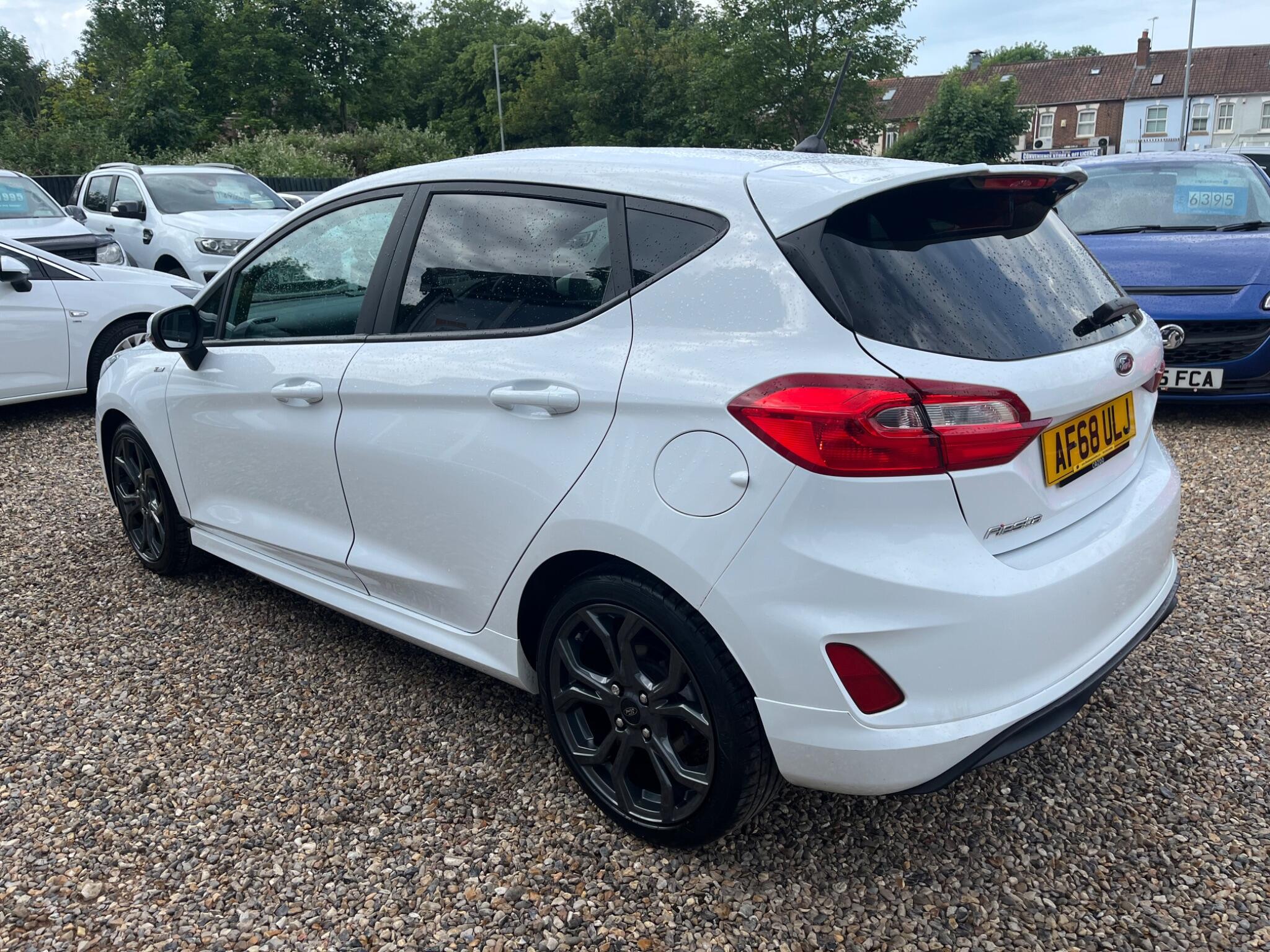 Ford Fiesta view 7