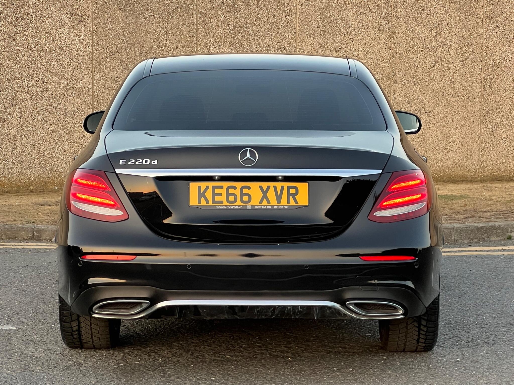 Mercedes-Benz E Class view 12
